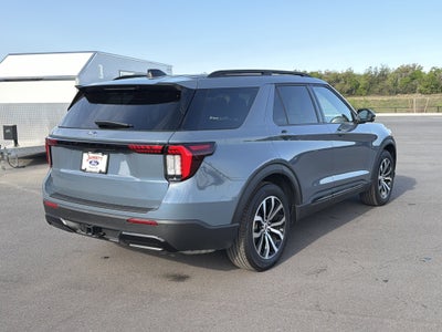 2025 Ford Explorer ST-Line