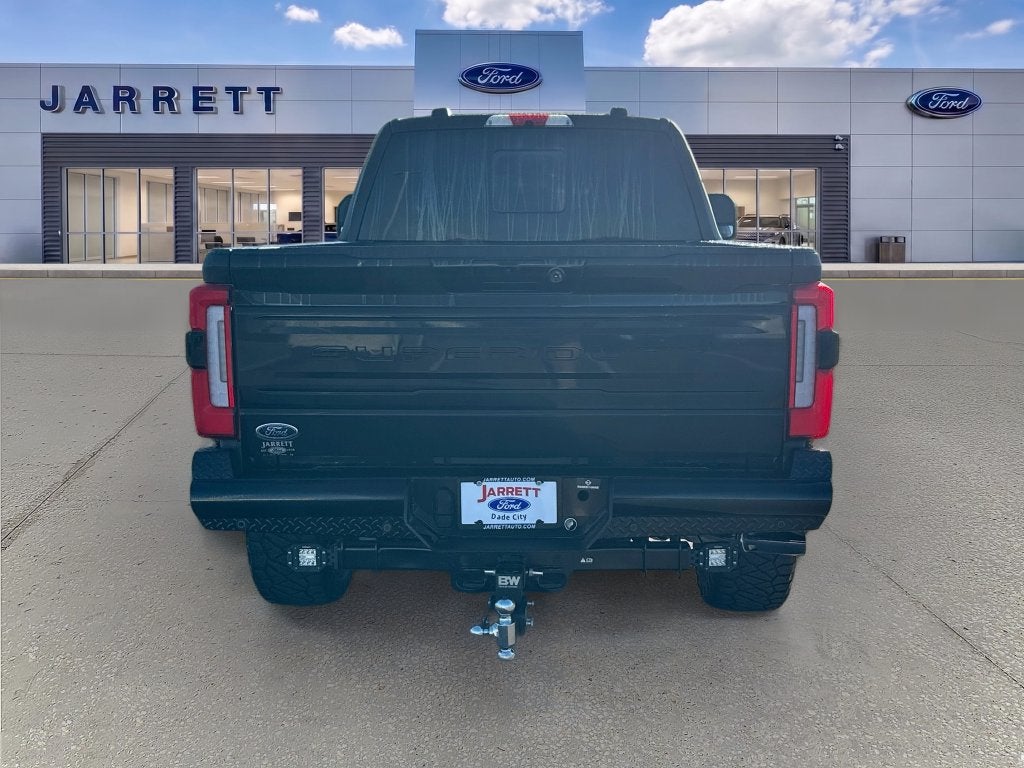 2025 Ford F-350SD Platinum
