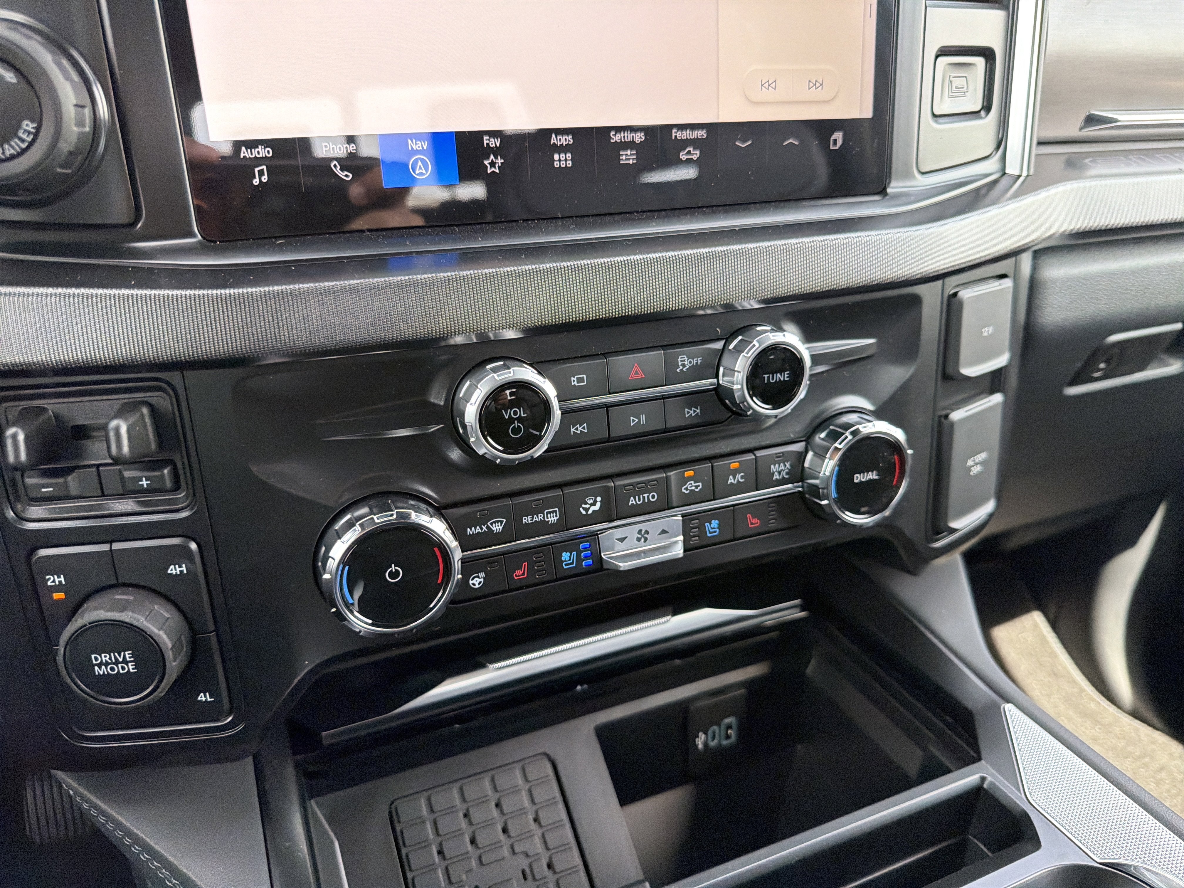 2026 Ford F-350SD Platinum DRW