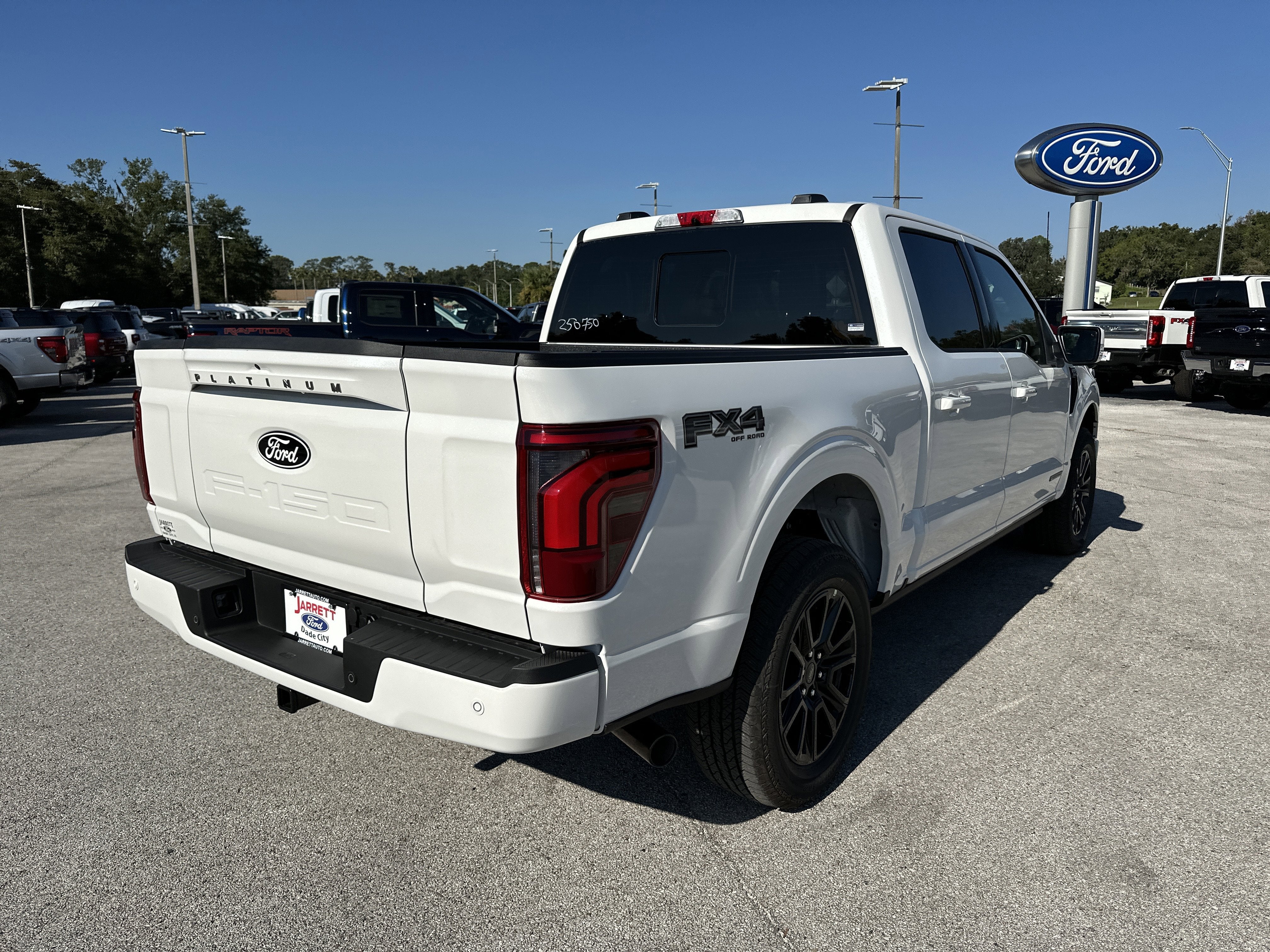 2025 Ford F-150 Platinum