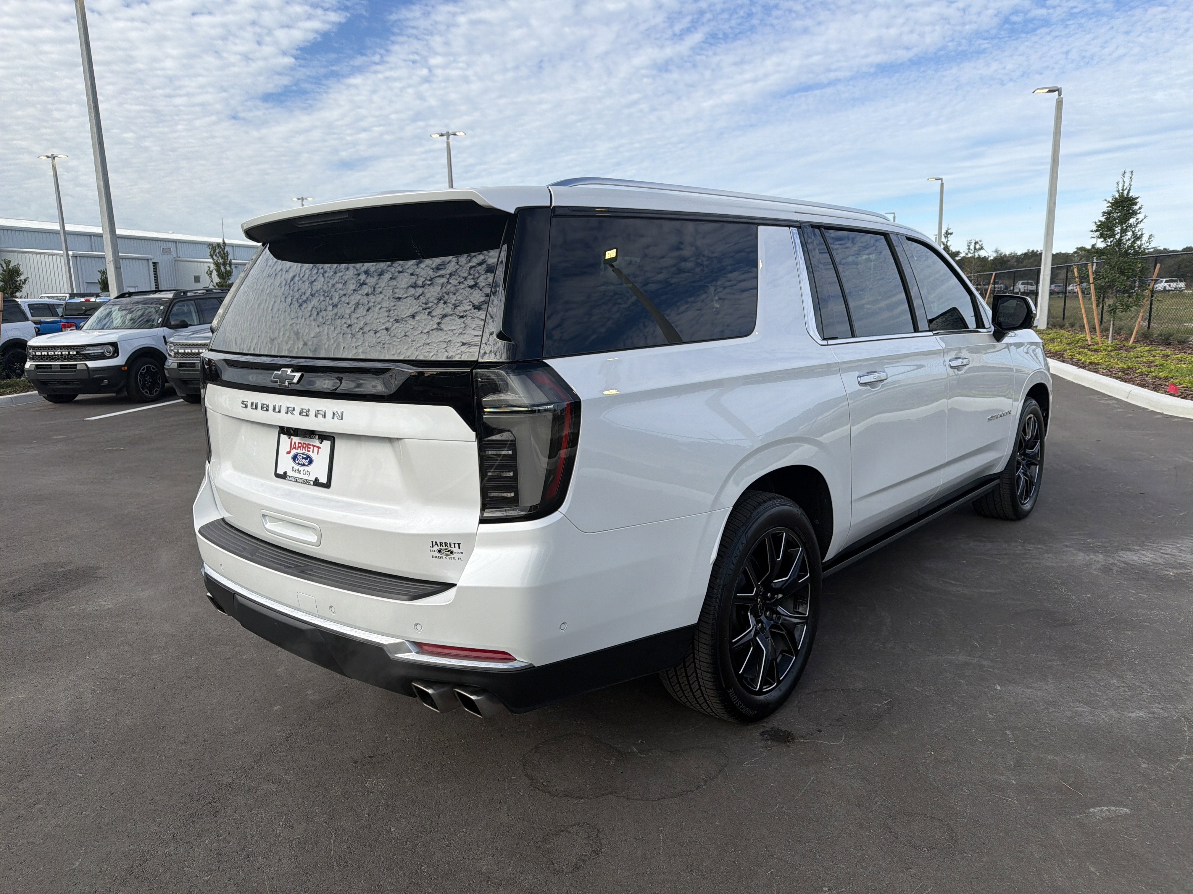 2025 Chevrolet Suburban High Country