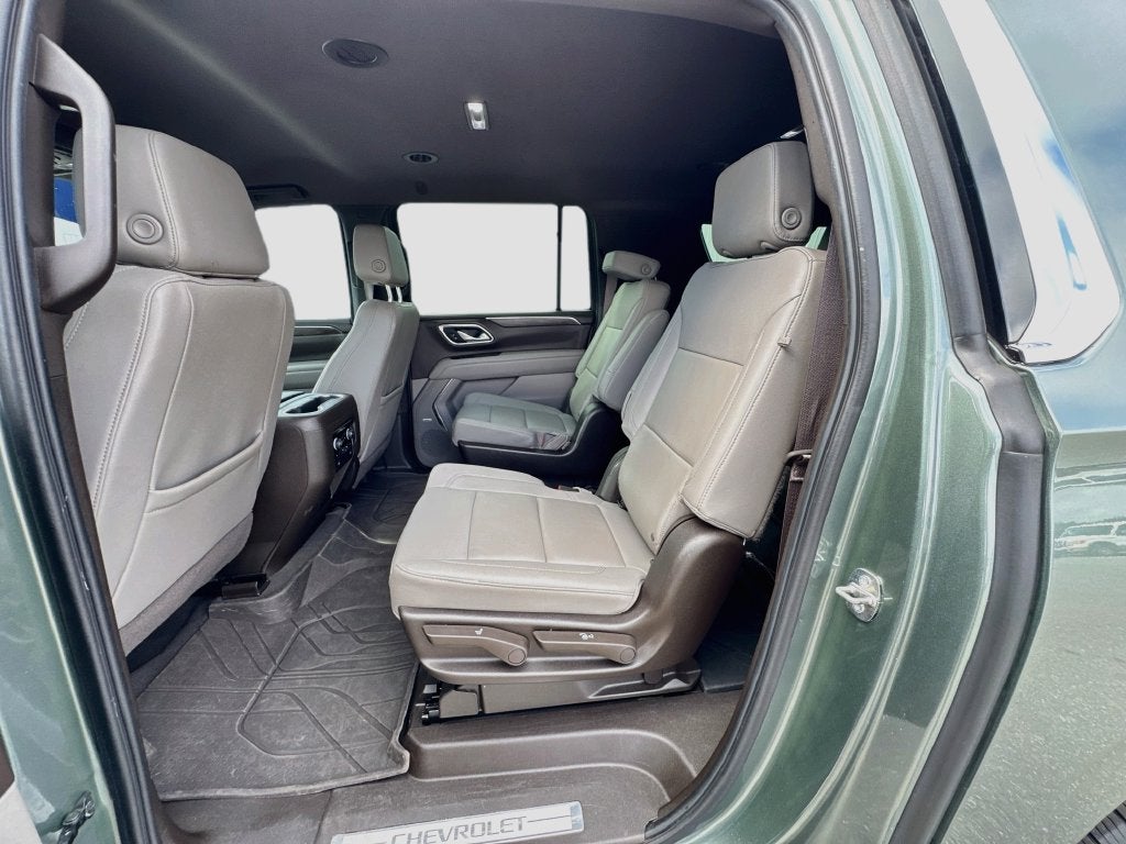 2024 Chevrolet Suburban LT