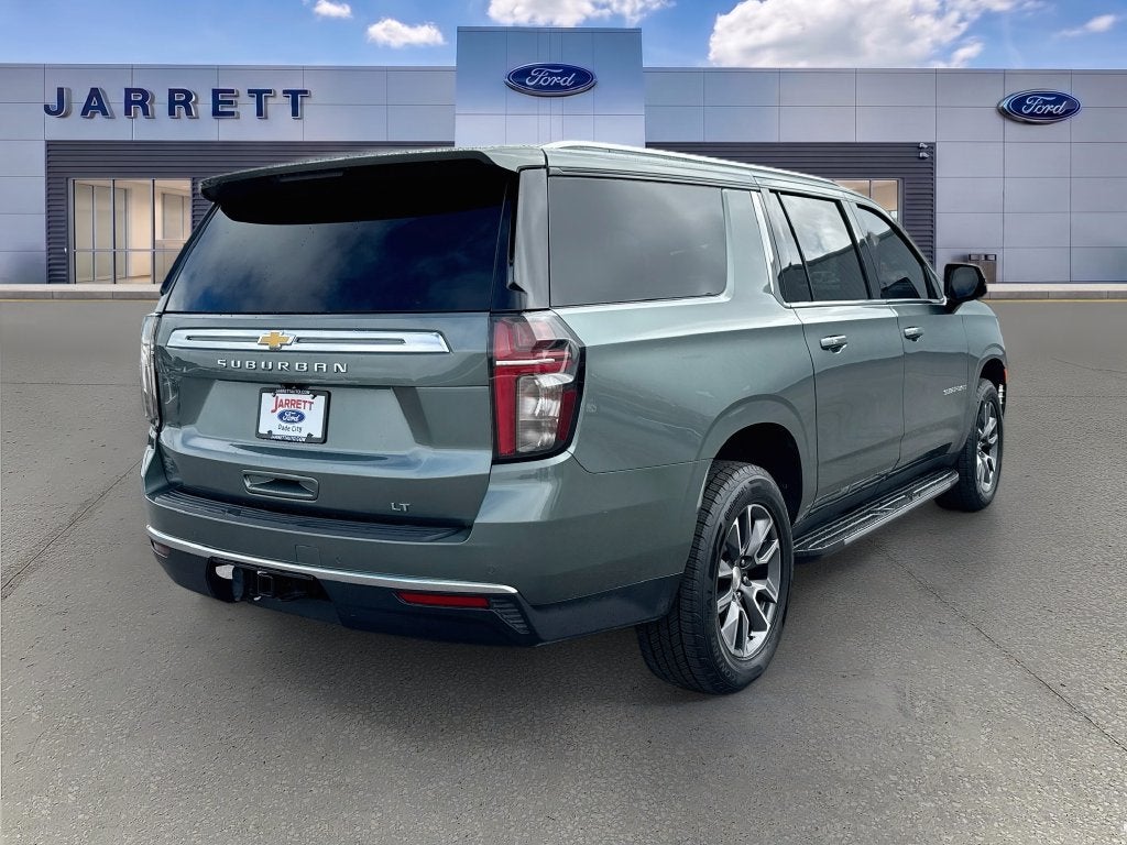 2024 Chevrolet Suburban LT