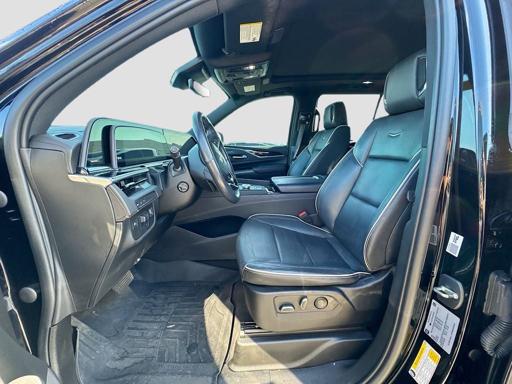 2023 Cadillac Escalade Sport