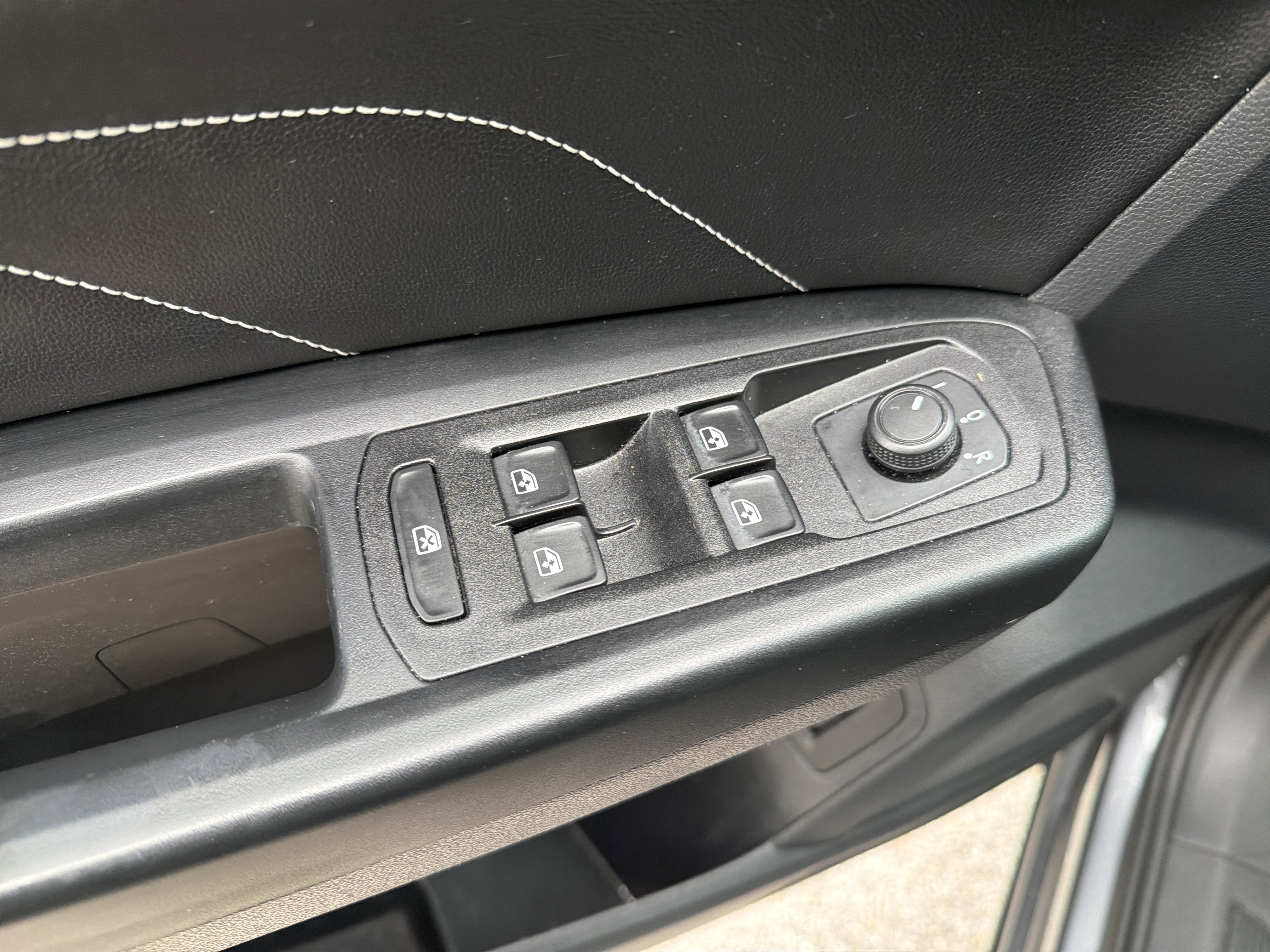 2020 Volkswagen Atlas Cross Sport 2.0T SEL Premium 4Motion