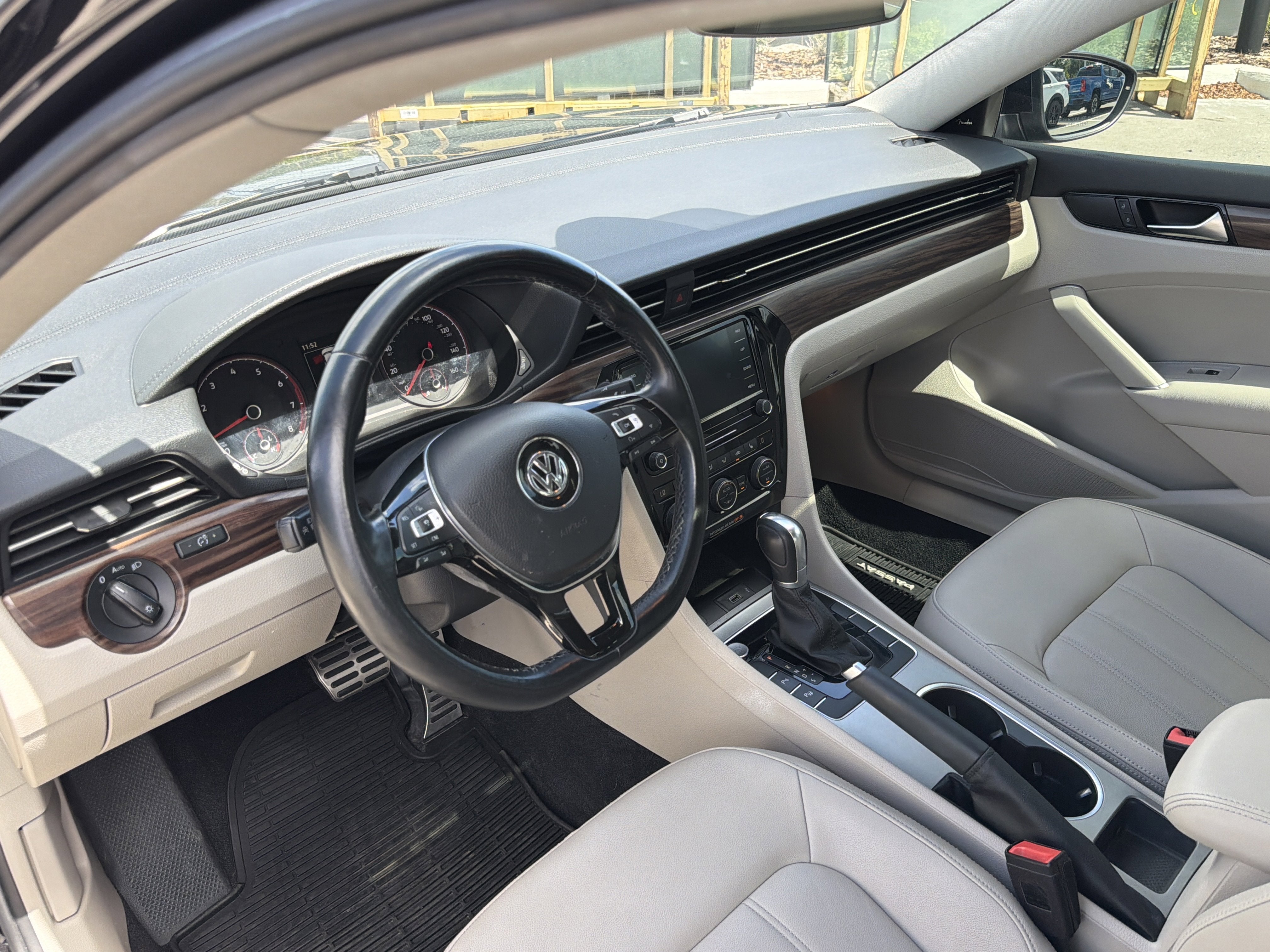 2020 Volkswagen Passat 2.0T SEL