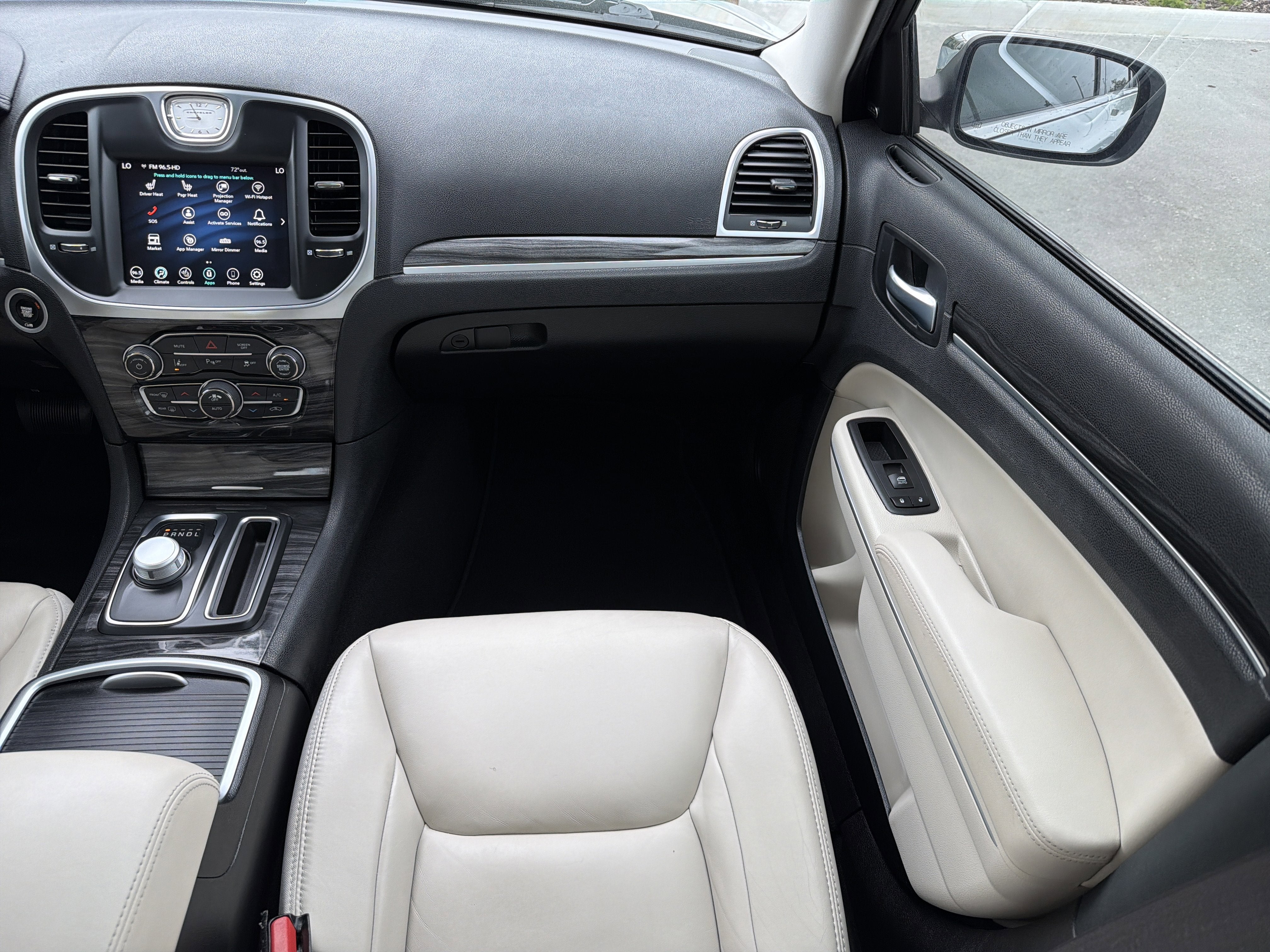 2021 Chrysler 300 Touring