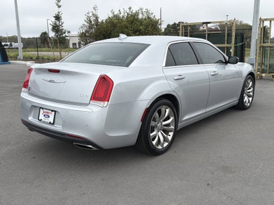 2021 Chrysler 300 Touring