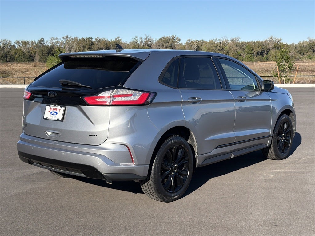 2022 Ford Edge SE