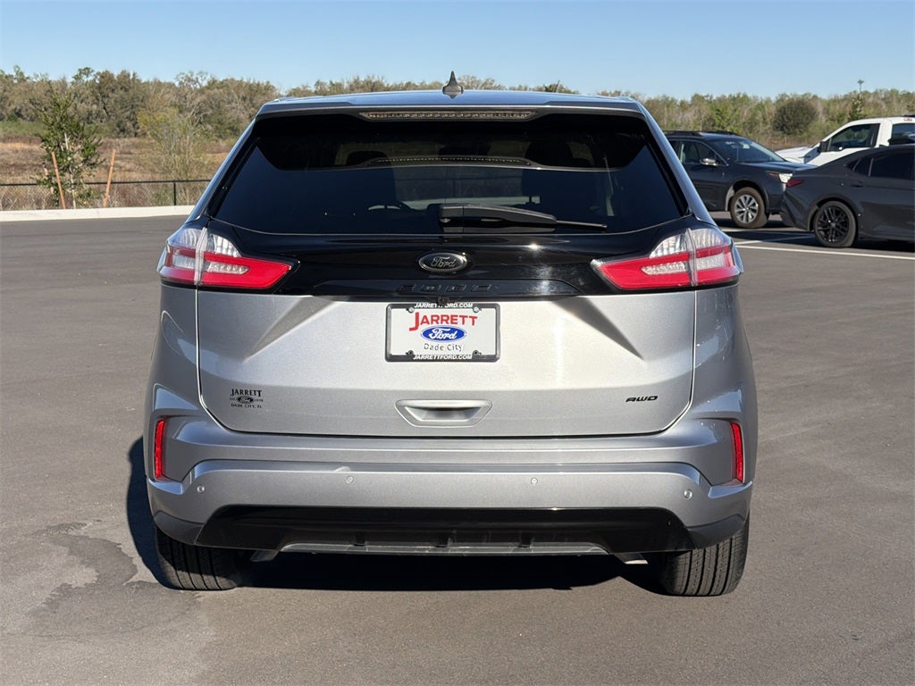 2022 Ford Edge SE