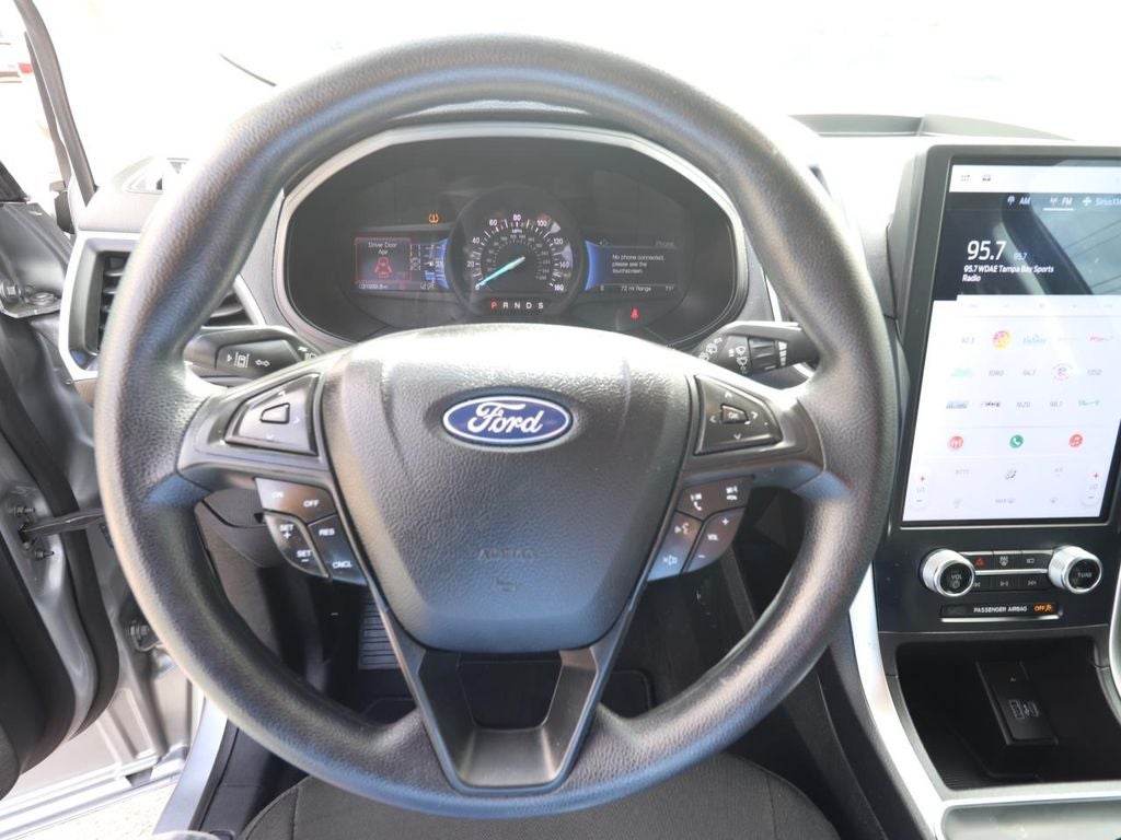 2023 Ford Edge SE