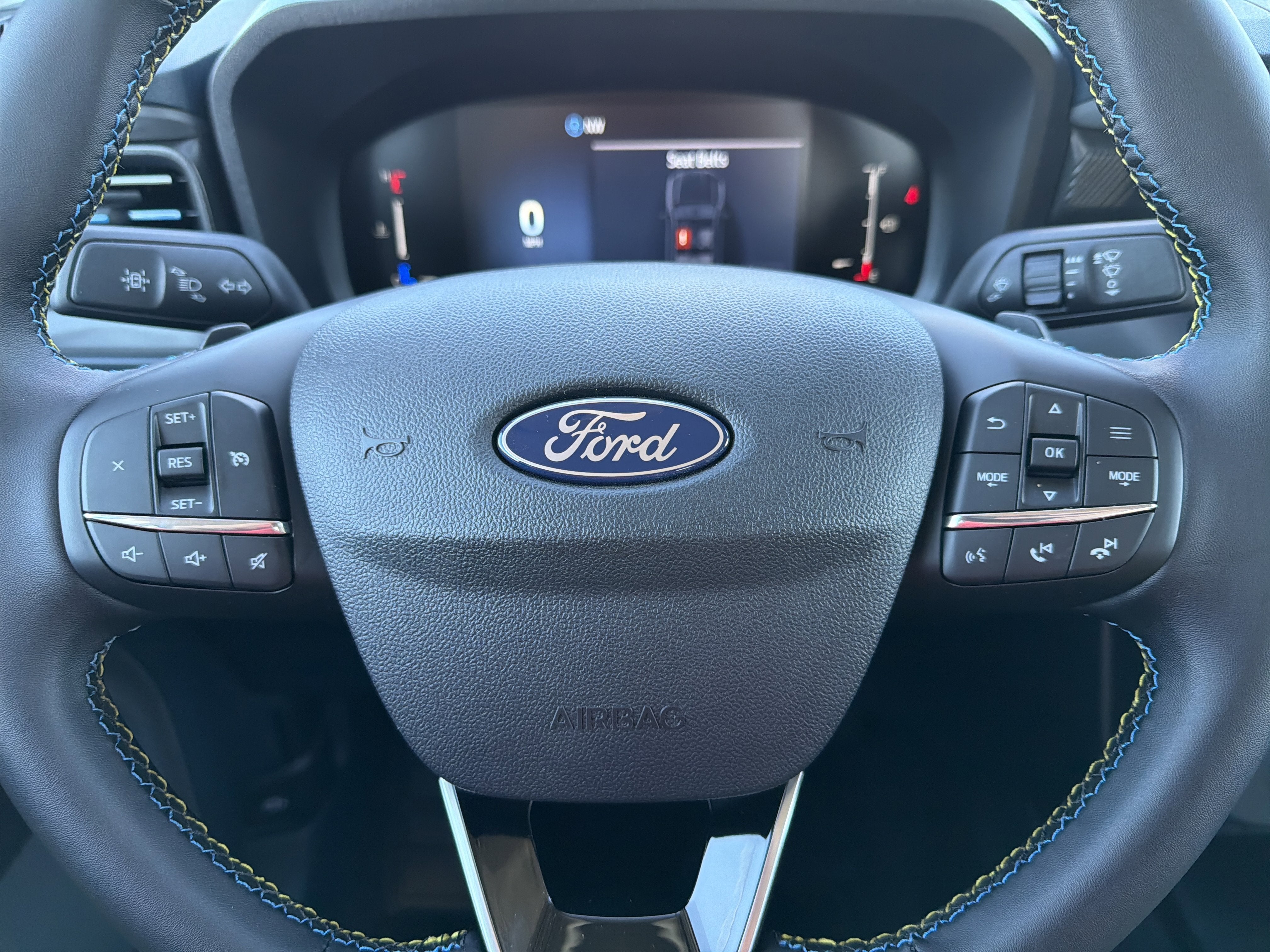 2026 Ford Maverick Lobo Standard