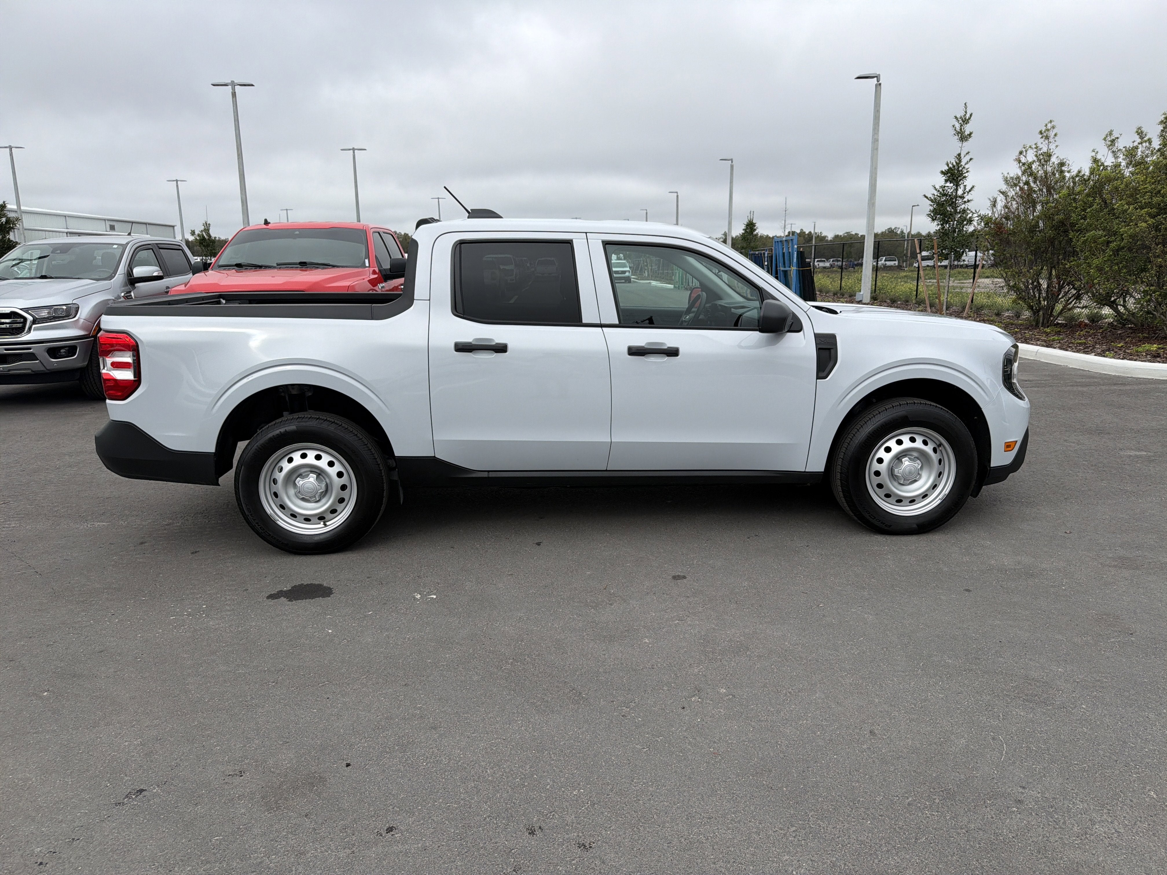 2025 Ford Maverick XL