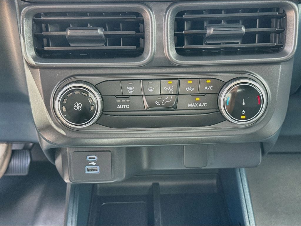 2023 Ford Maverick XL