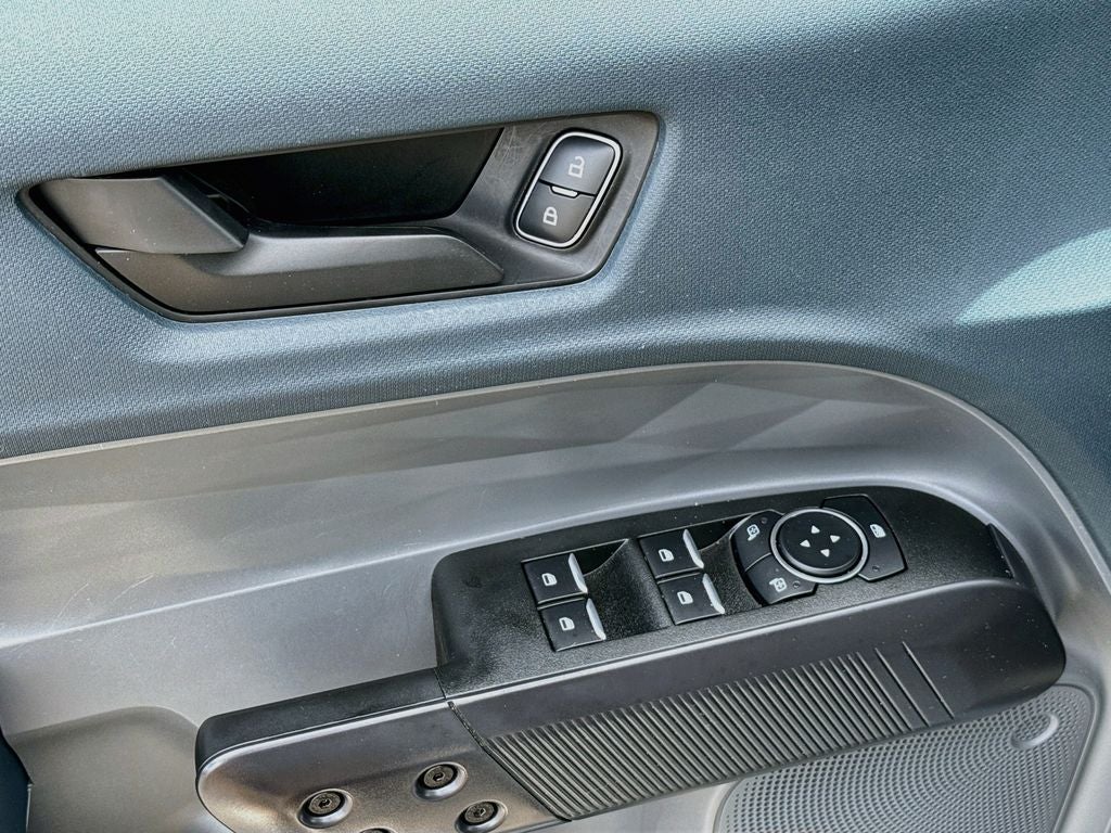 2023 Ford Maverick XL