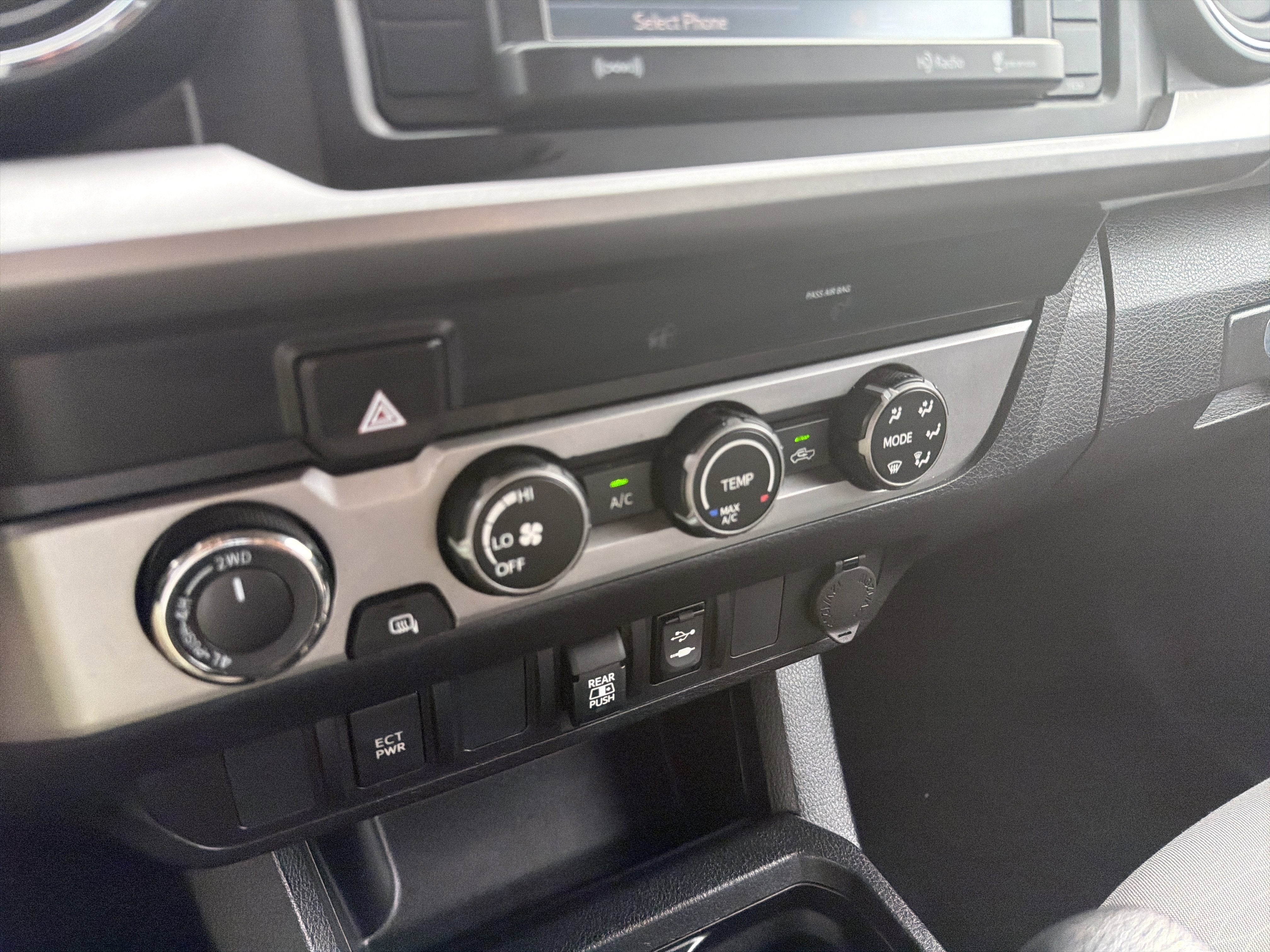 2019 Toyota Tacoma SR5 V6