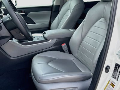 2021 Toyota Highlander Hybrid XLE