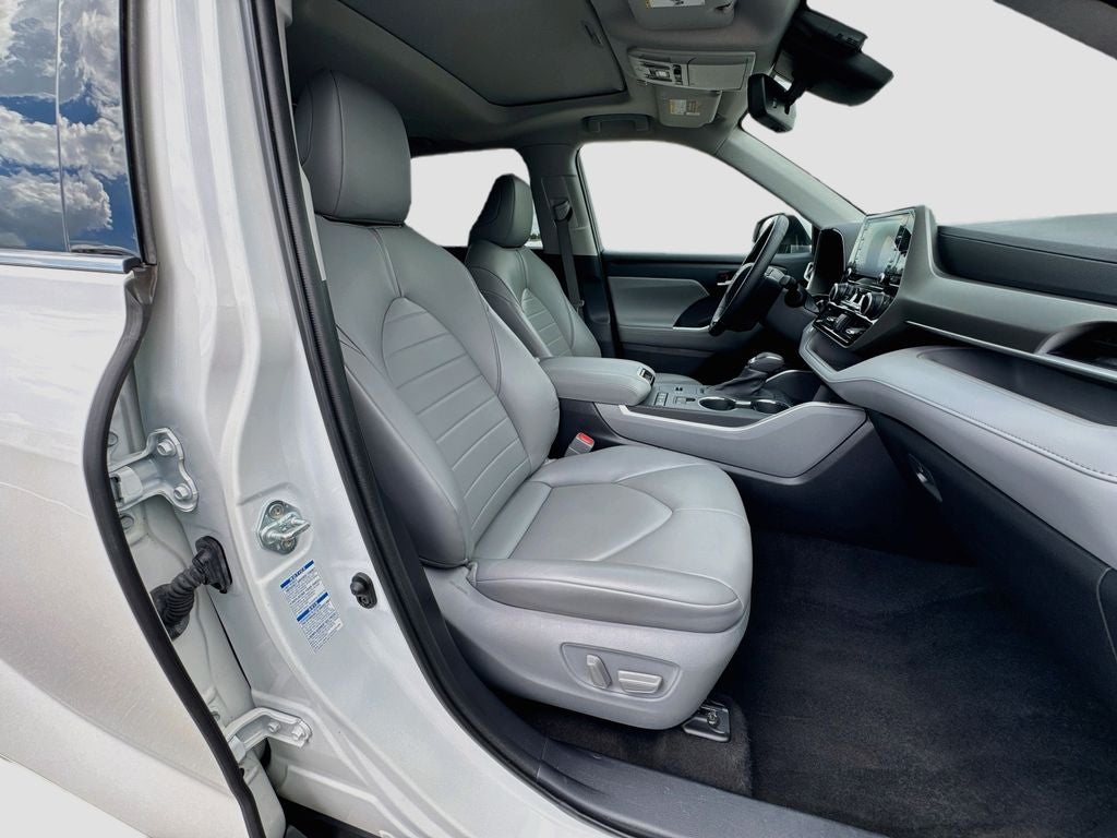 2021 Toyota Highlander Hybrid XLE