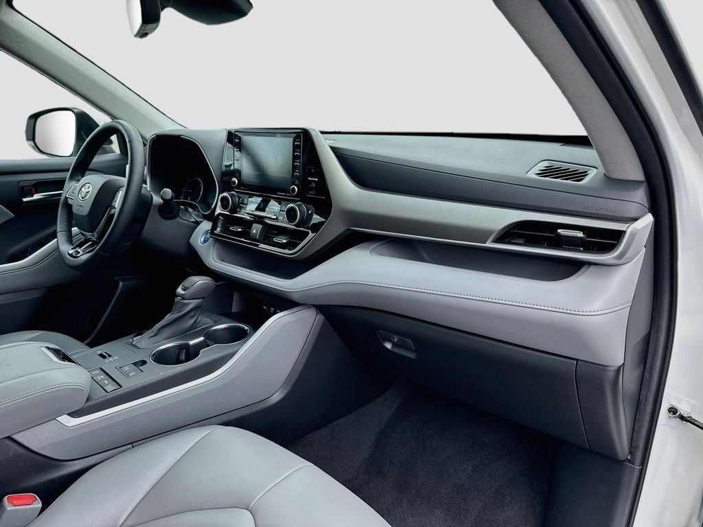 2021 Toyota Highlander Hybrid XLE
