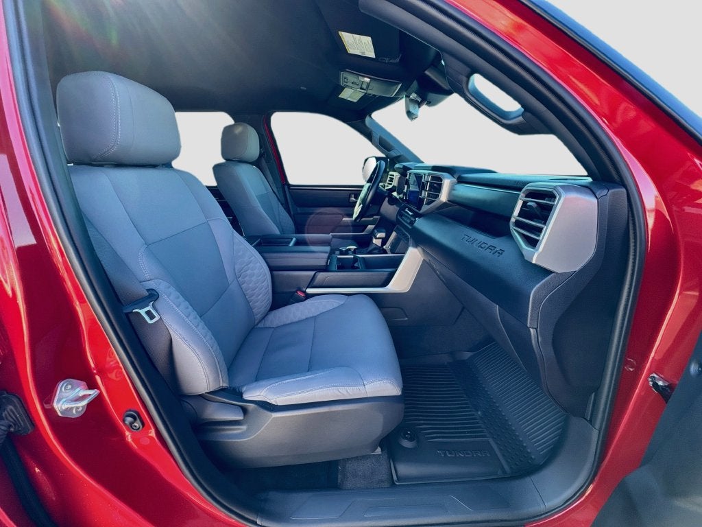 2025 Toyota Tundra SR5