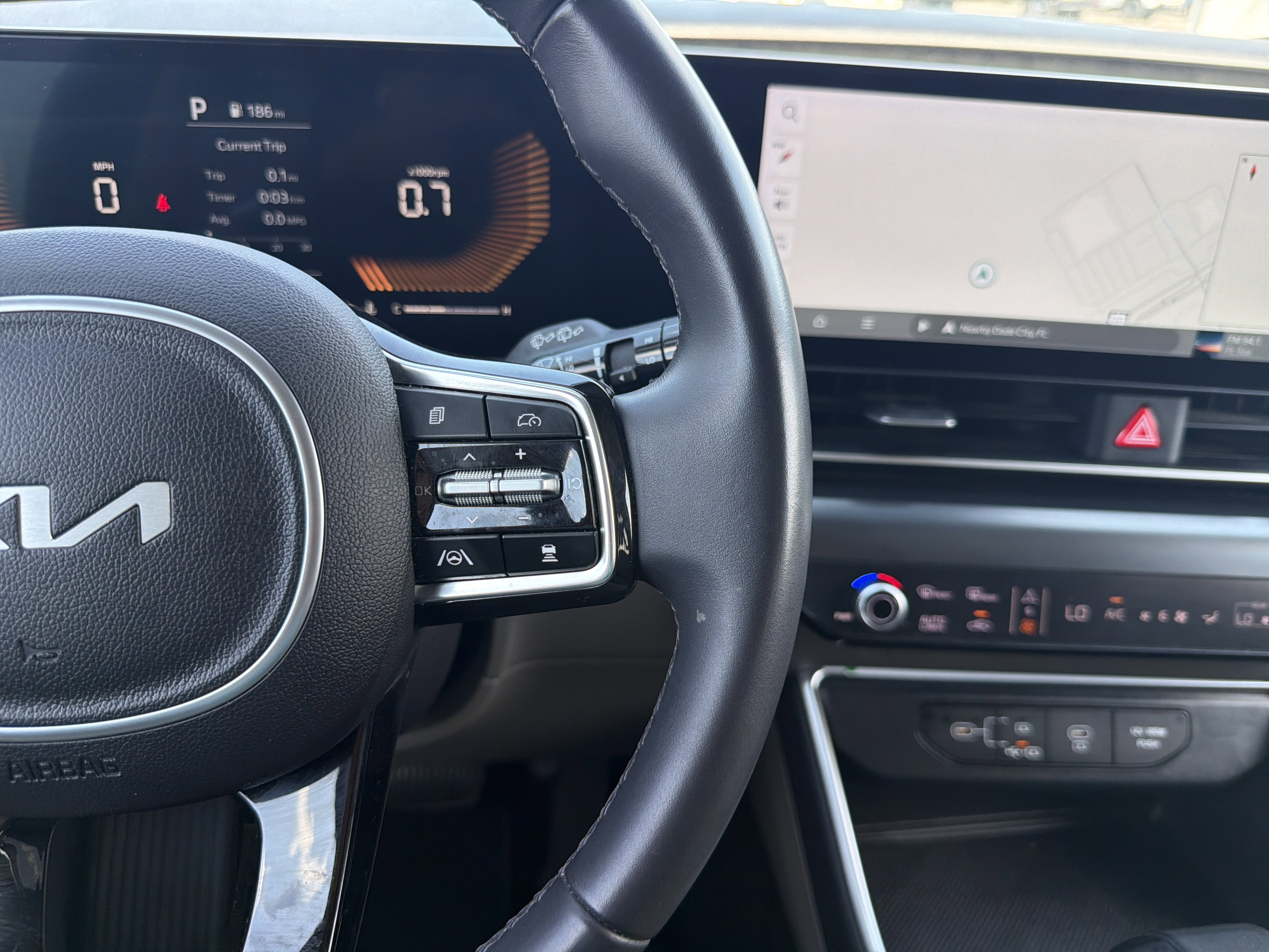 2025 Kia Carnival LXS