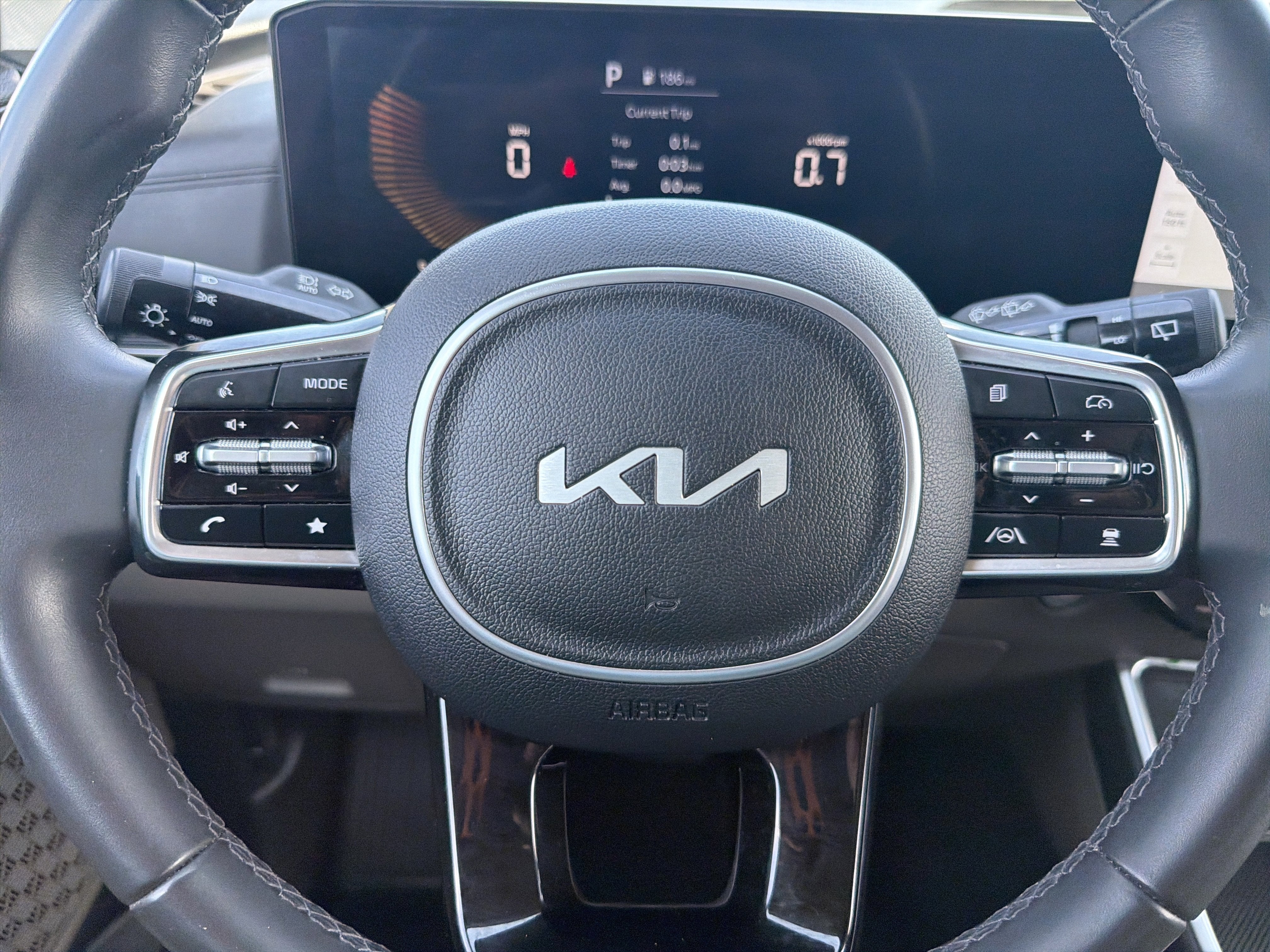 2025 Kia Carnival LXS