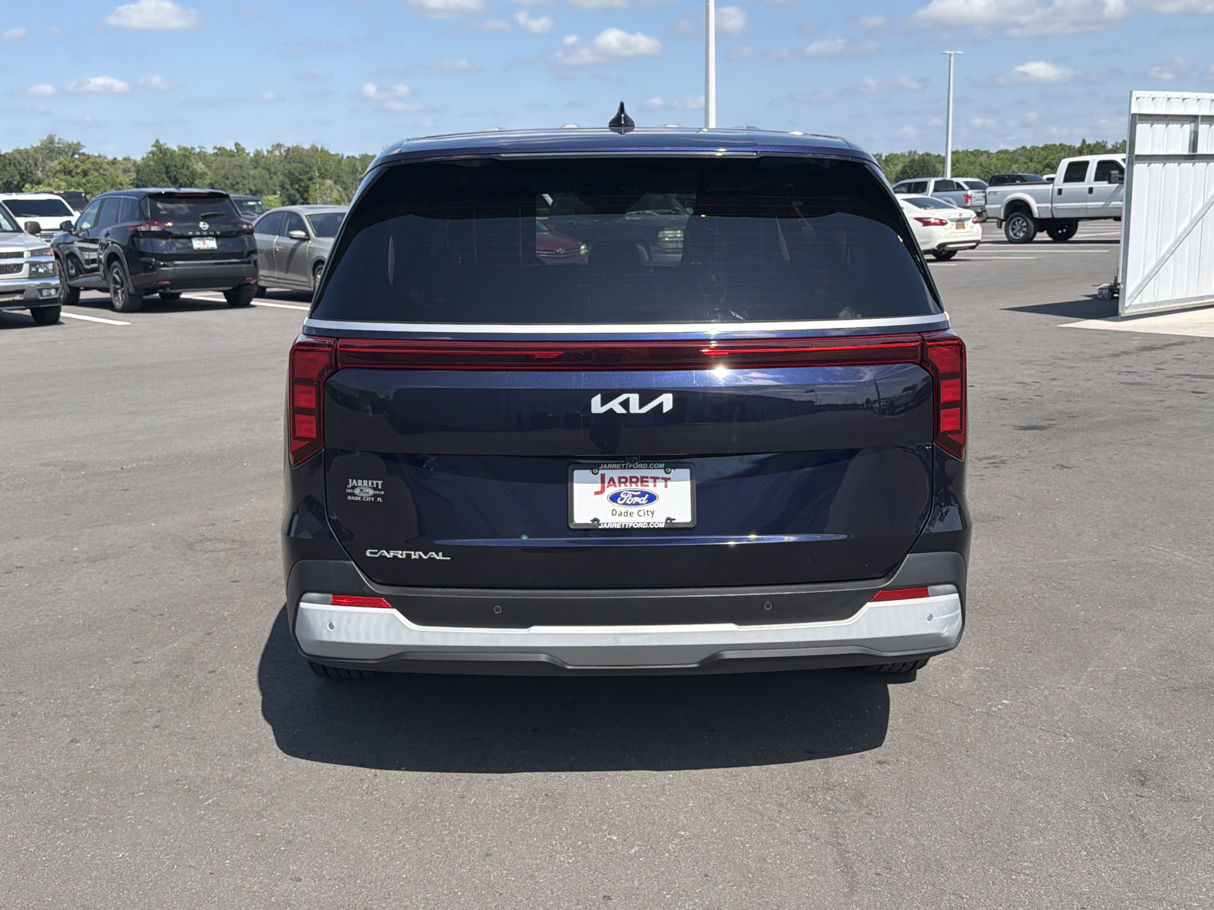2025 Kia Carnival LXS