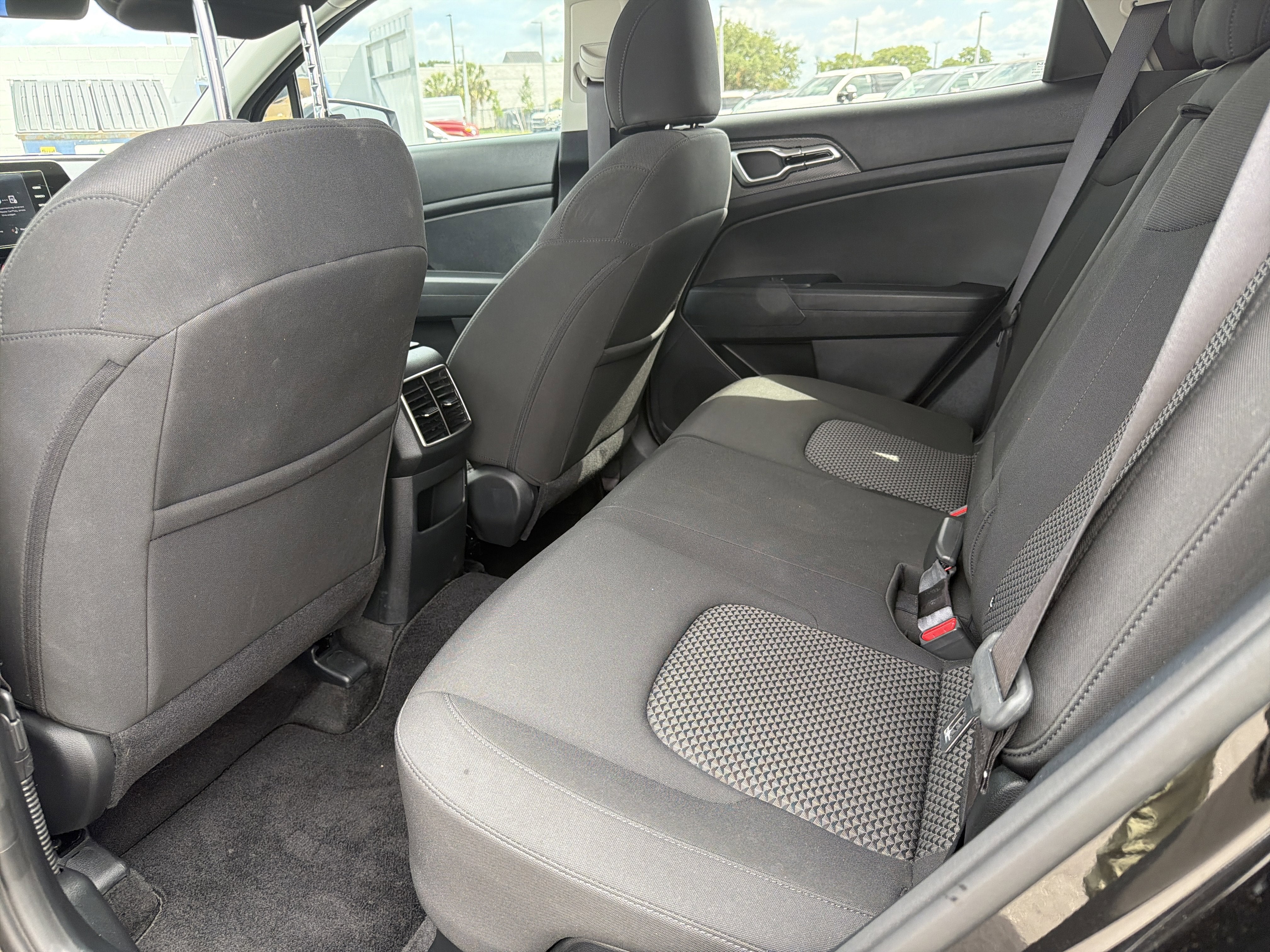 2025 Kia Sportage Hybrid LX