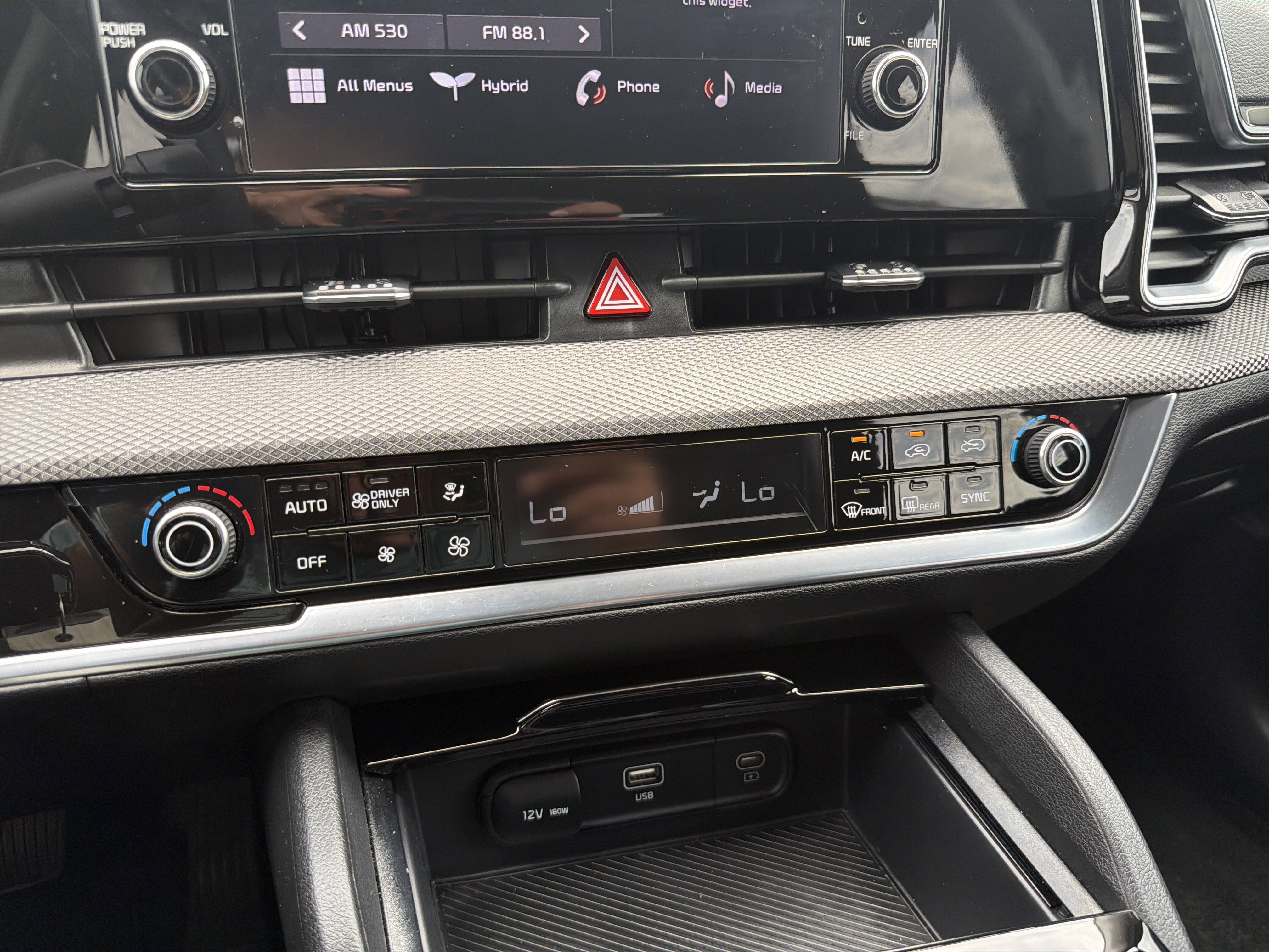 2025 Kia Sportage Hybrid LX