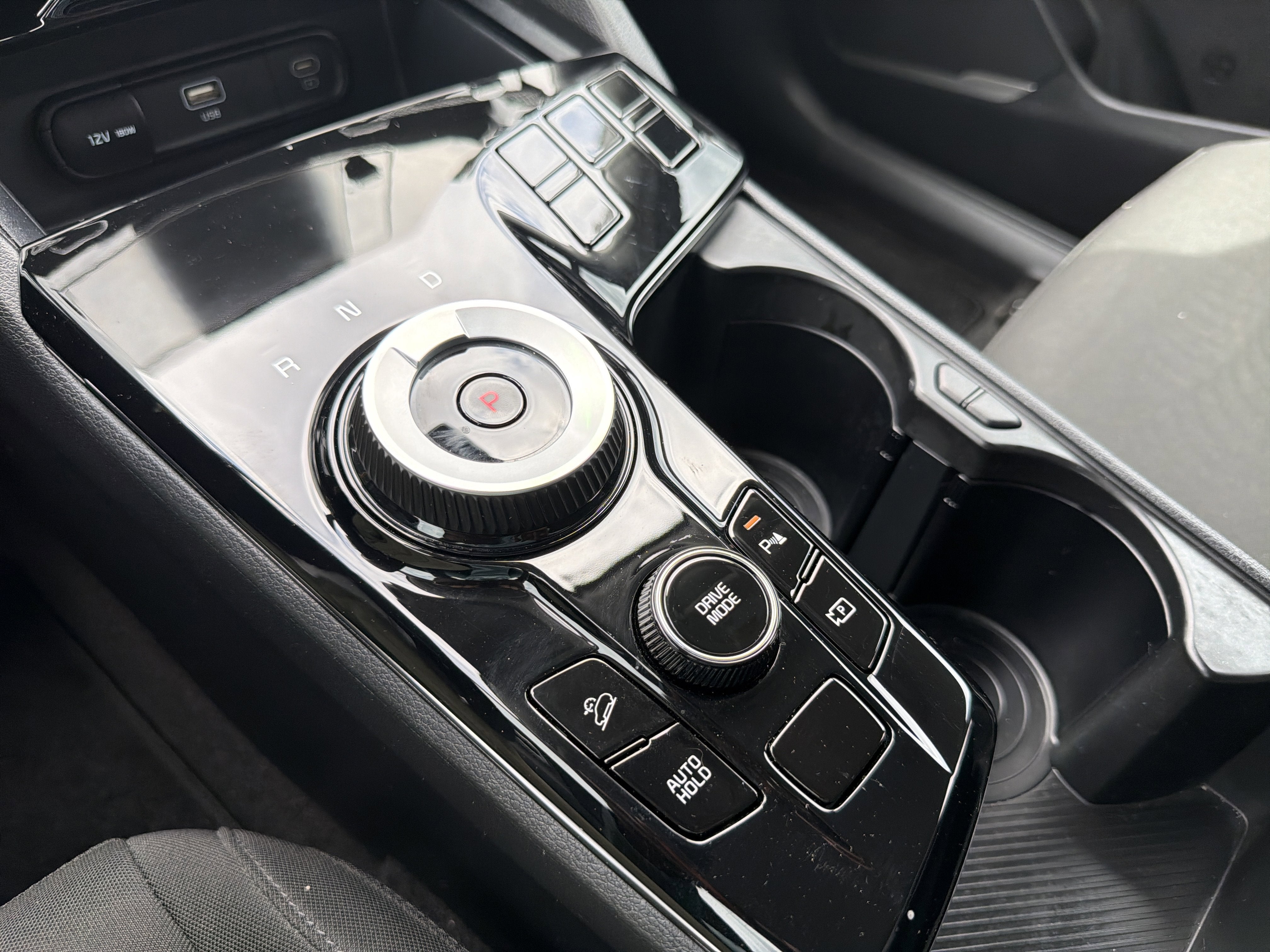 2025 Kia Sportage Hybrid LX