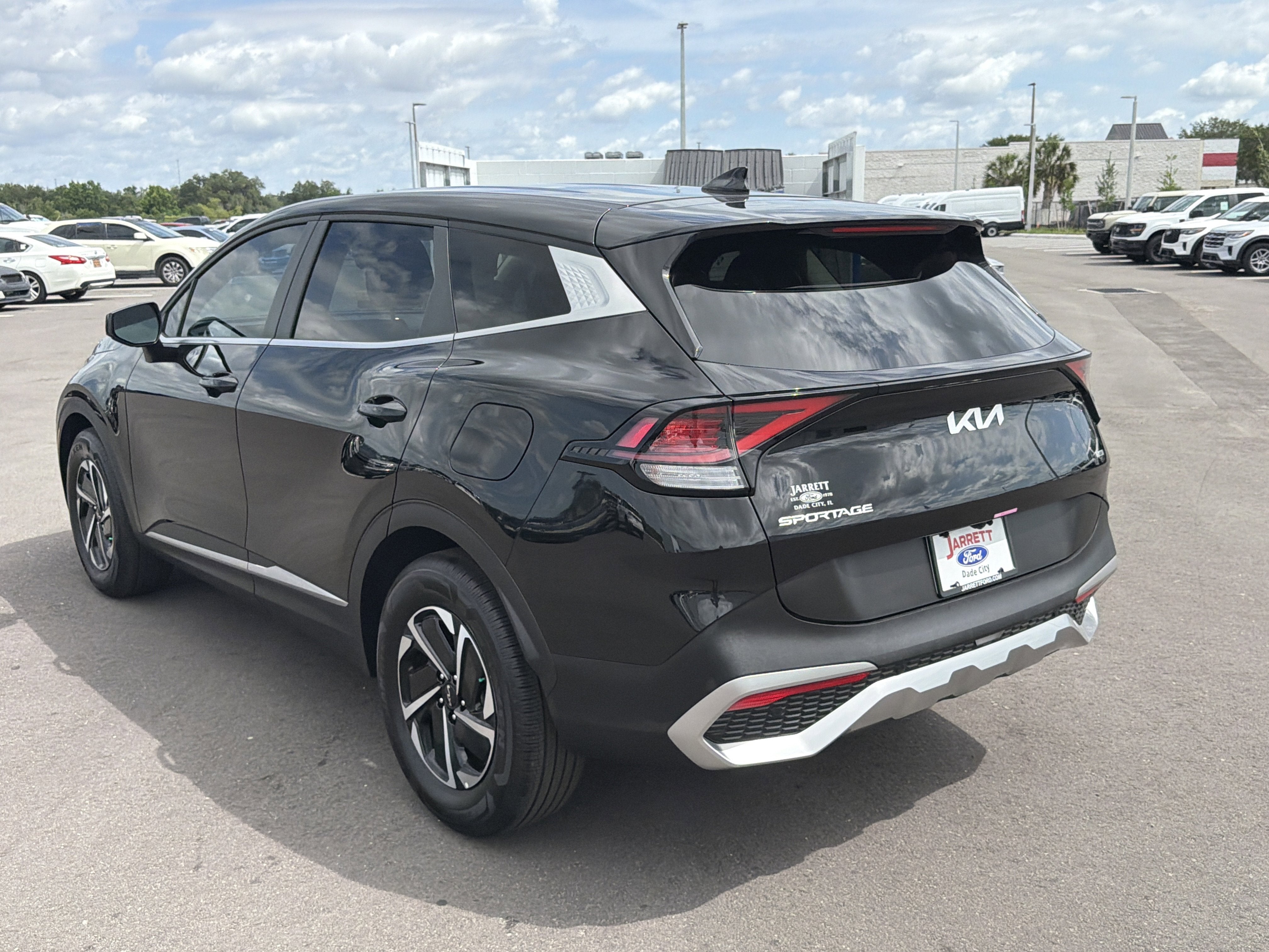 2025 Kia Sportage Hybrid LX