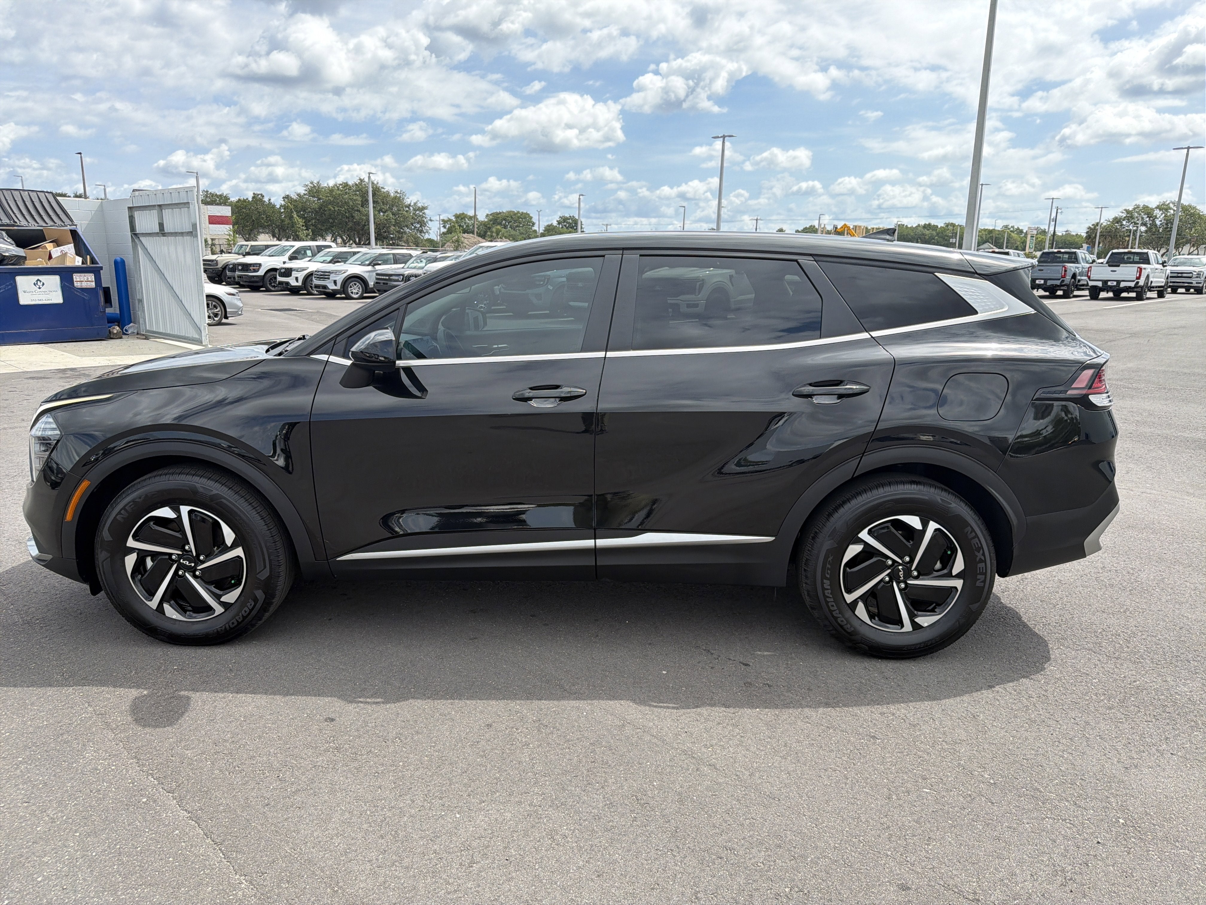 2025 Kia Sportage Hybrid LX