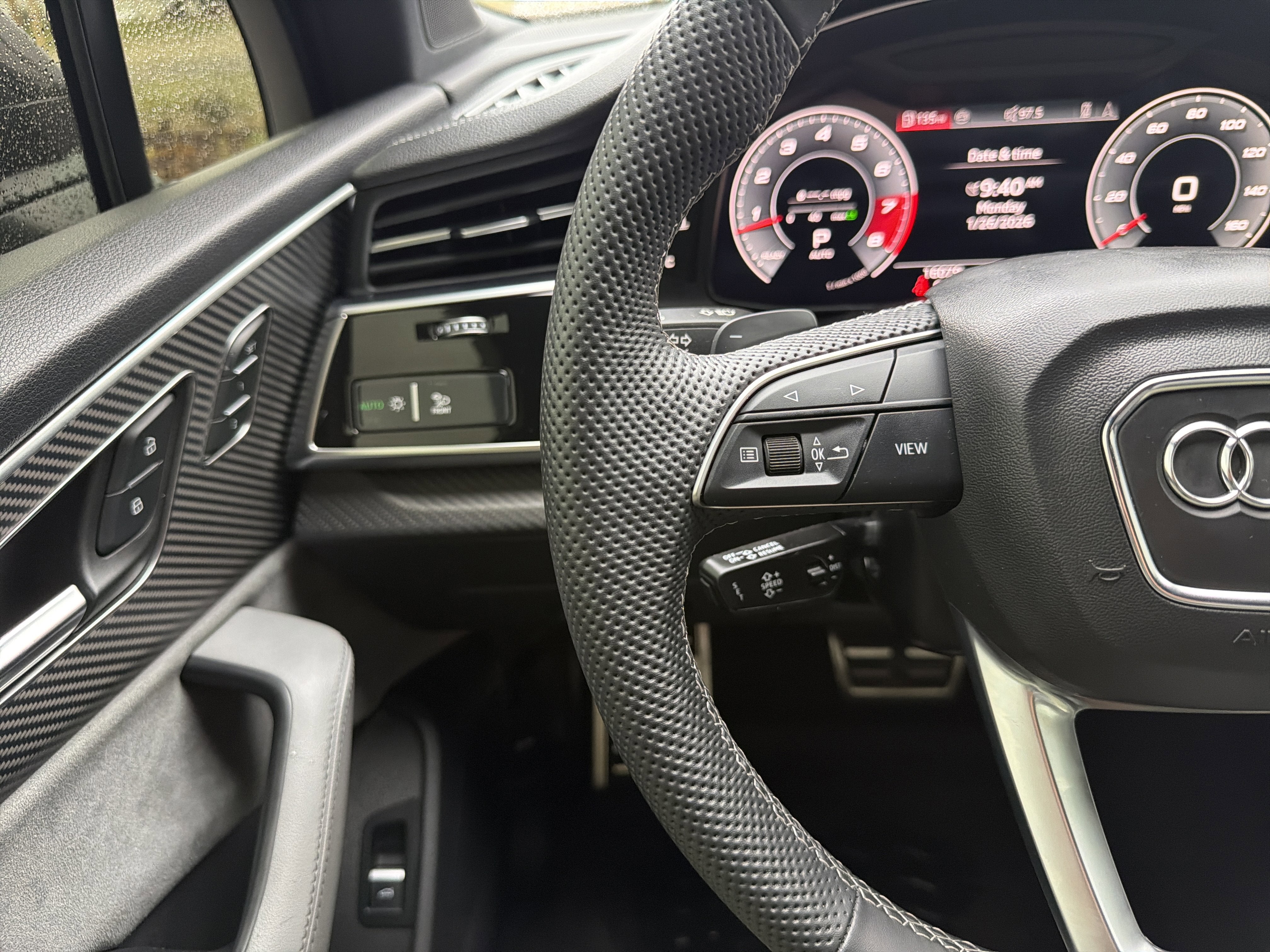 2025 Audi SQ7 Premium Plus quattro