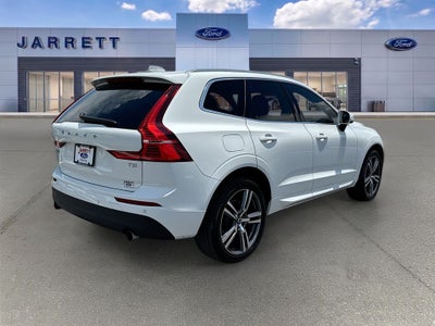 2021 Volvo XC60 T5 Momentum