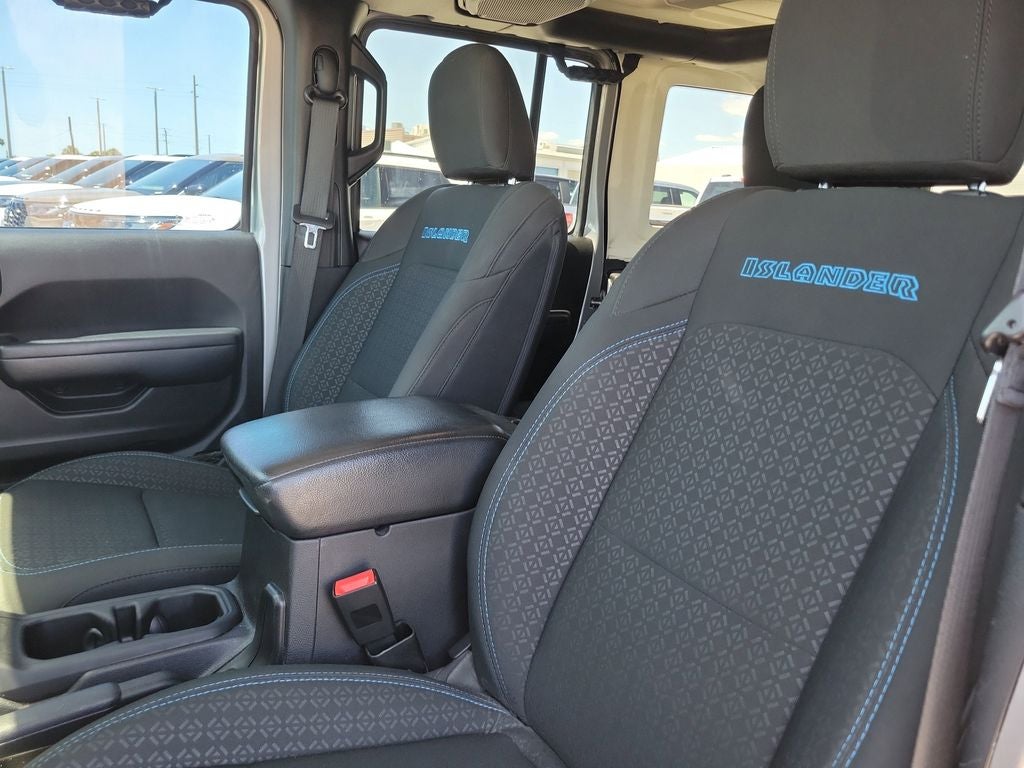 2021 Jeep Wrangler Unlimited Islander