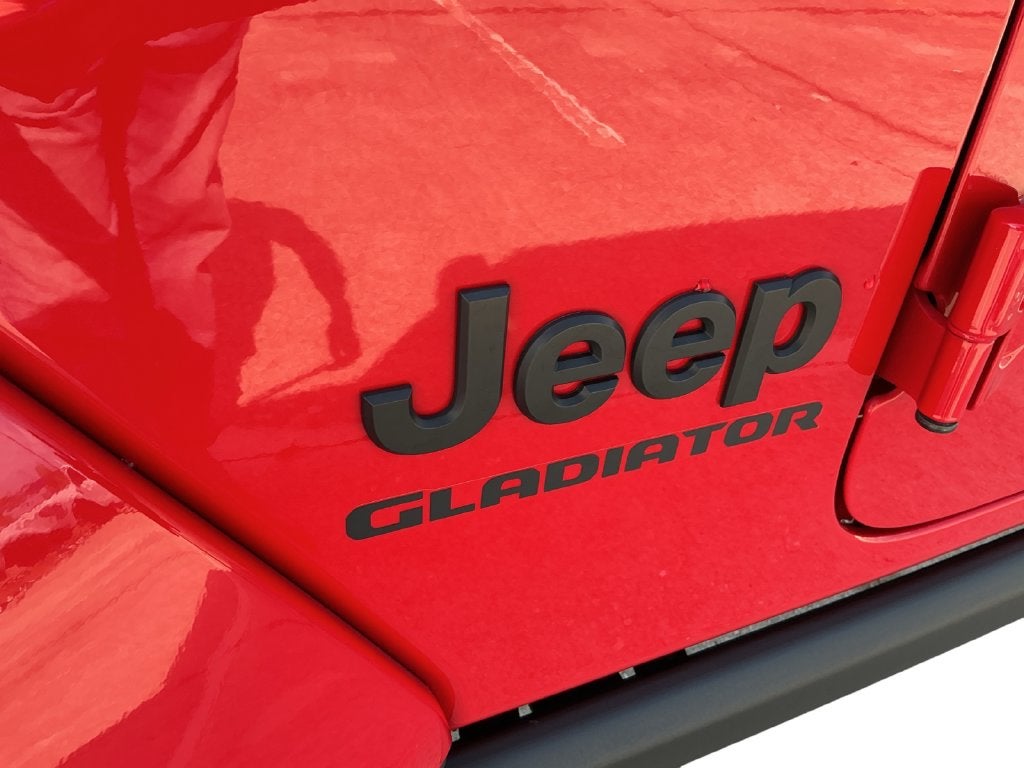 2022 Jeep Gladiator Sport