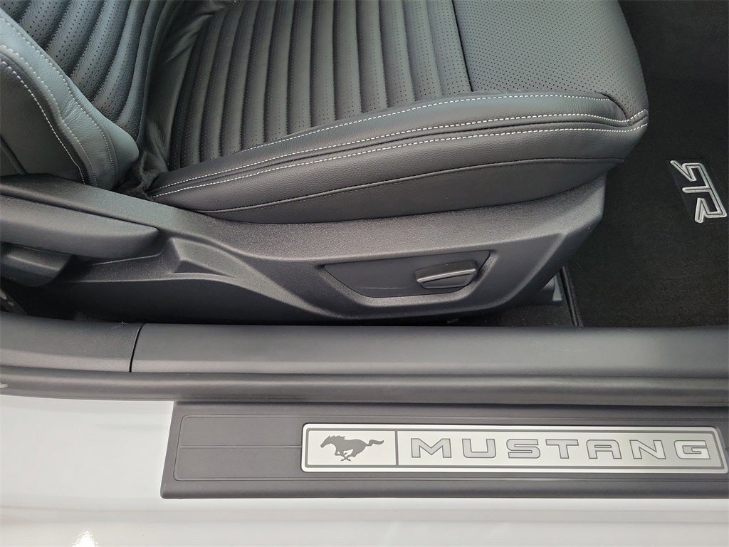 2025 Ford Mustang RTR