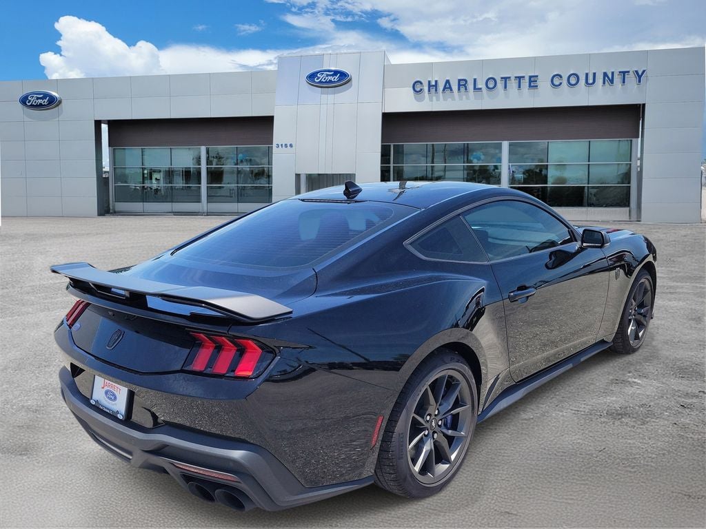 2026 Ford Mustang Dark Horse