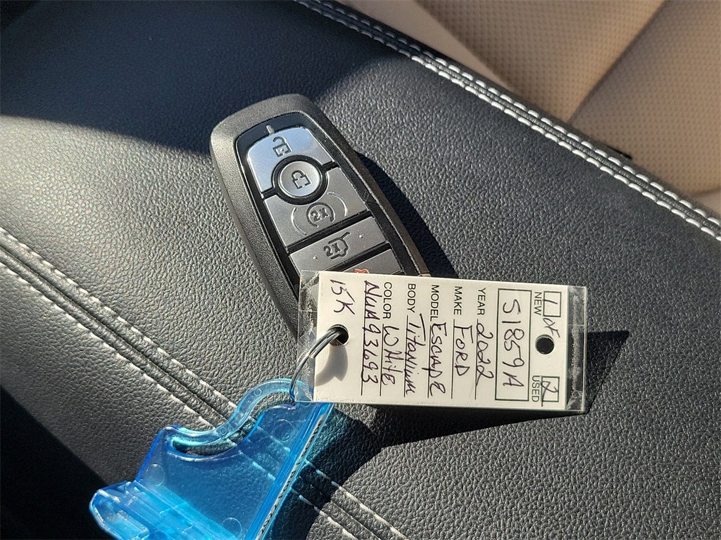 2022 Ford Escape Hybrid Titanium