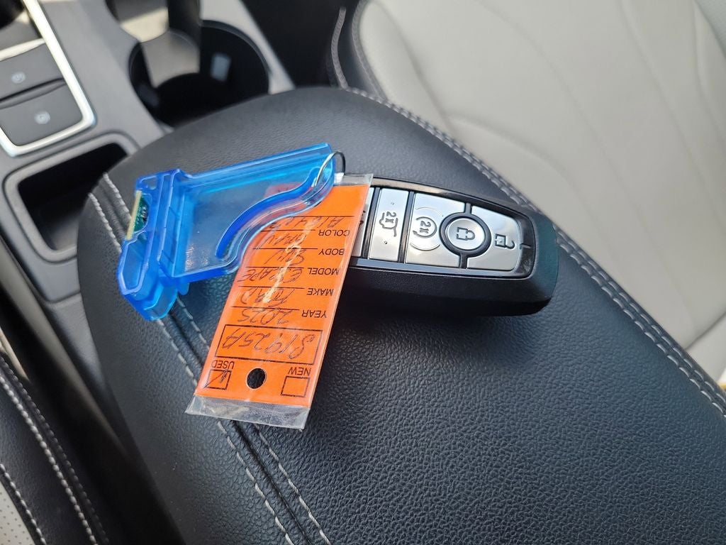 2025 Ford Escape Plug-In Hybrid Base