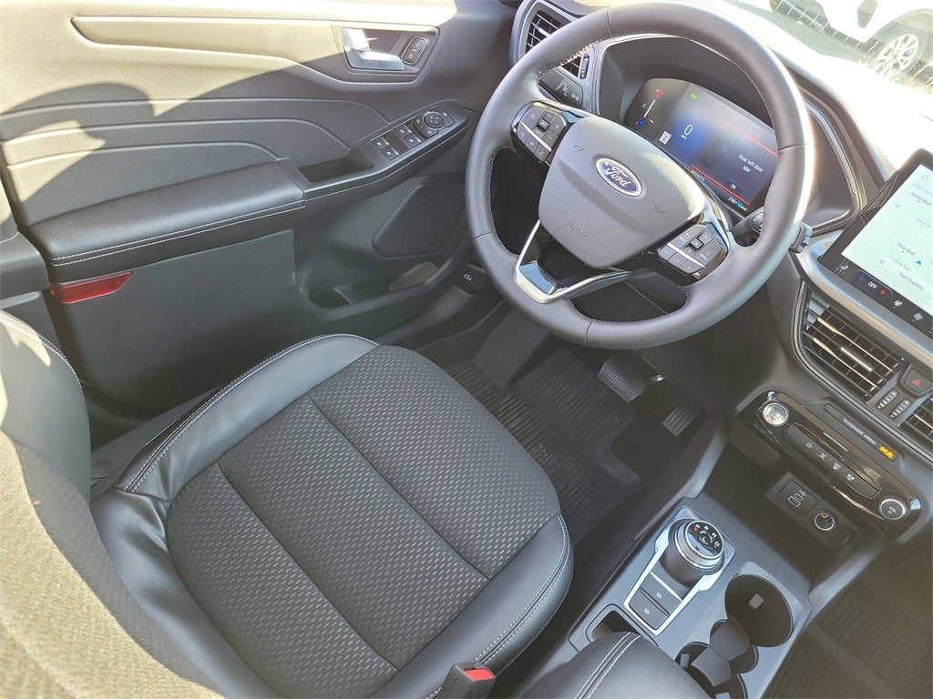 2025 Ford Escape Plug-In Hybrid Base