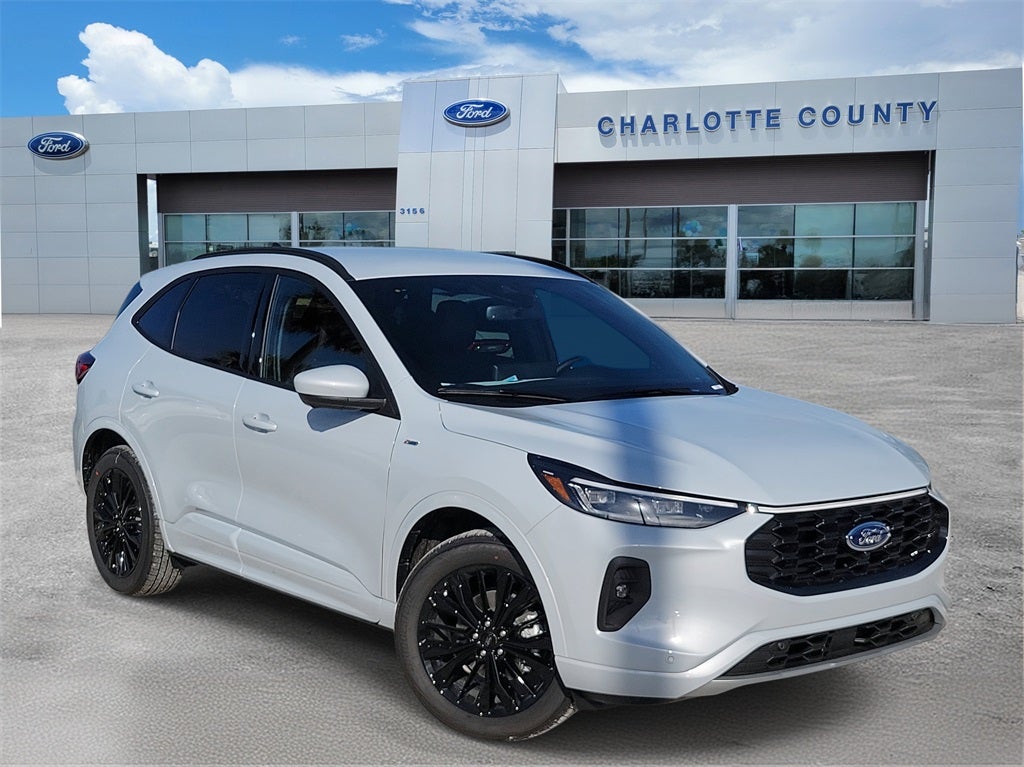 2026 Ford Escape Hybrid ST-Line Elite