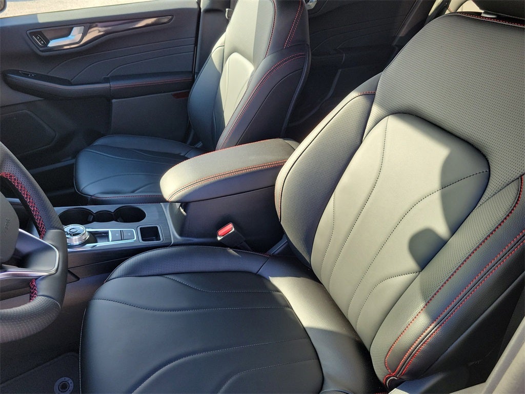 2026 Ford Escape Hybrid ST-Line Elite