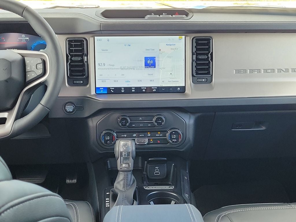 2026 Ford Bronco Outer Banks