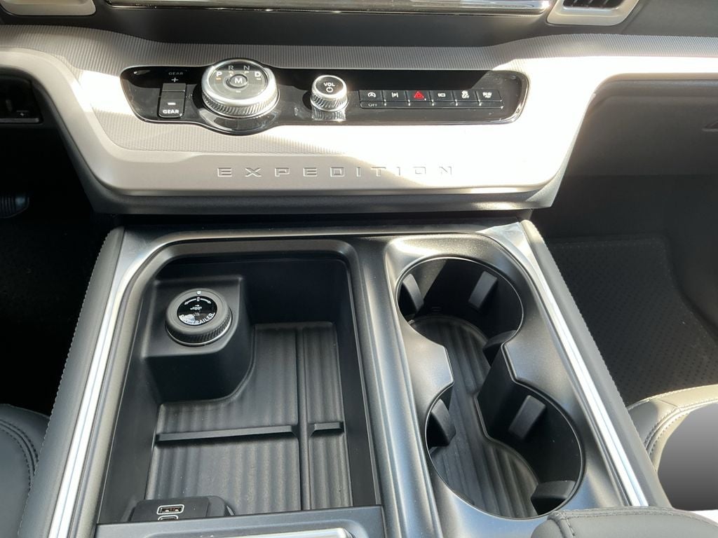 2027 Ford Expedition Max Active