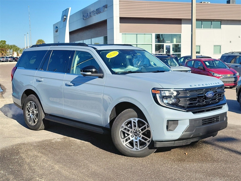 2025 Ford Expedition Active