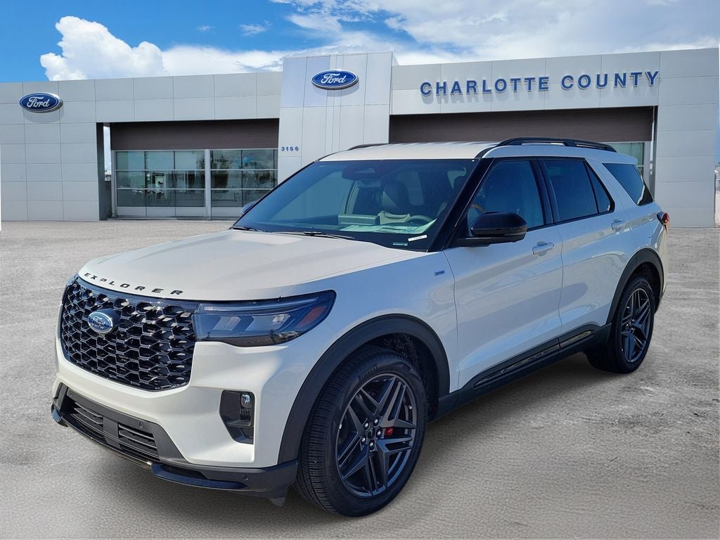 2026 Ford Explorer ST-Line