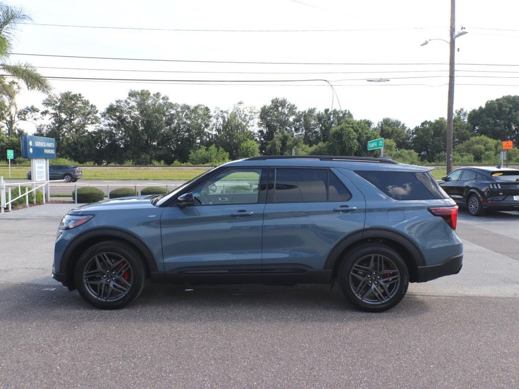 2027 Ford Explorer ST-Line
