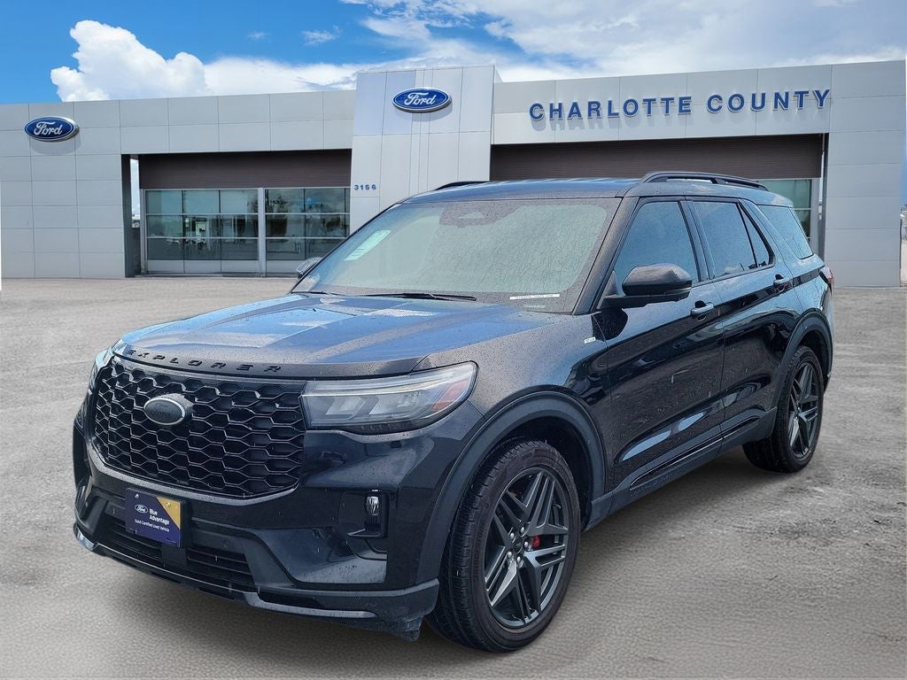2025 Ford Explorer ST-Line