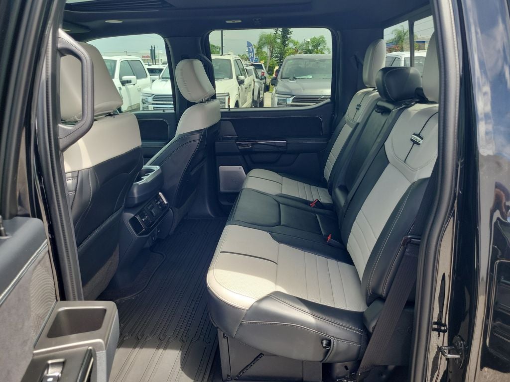 2023 Ford F-150 Lightning Platinum